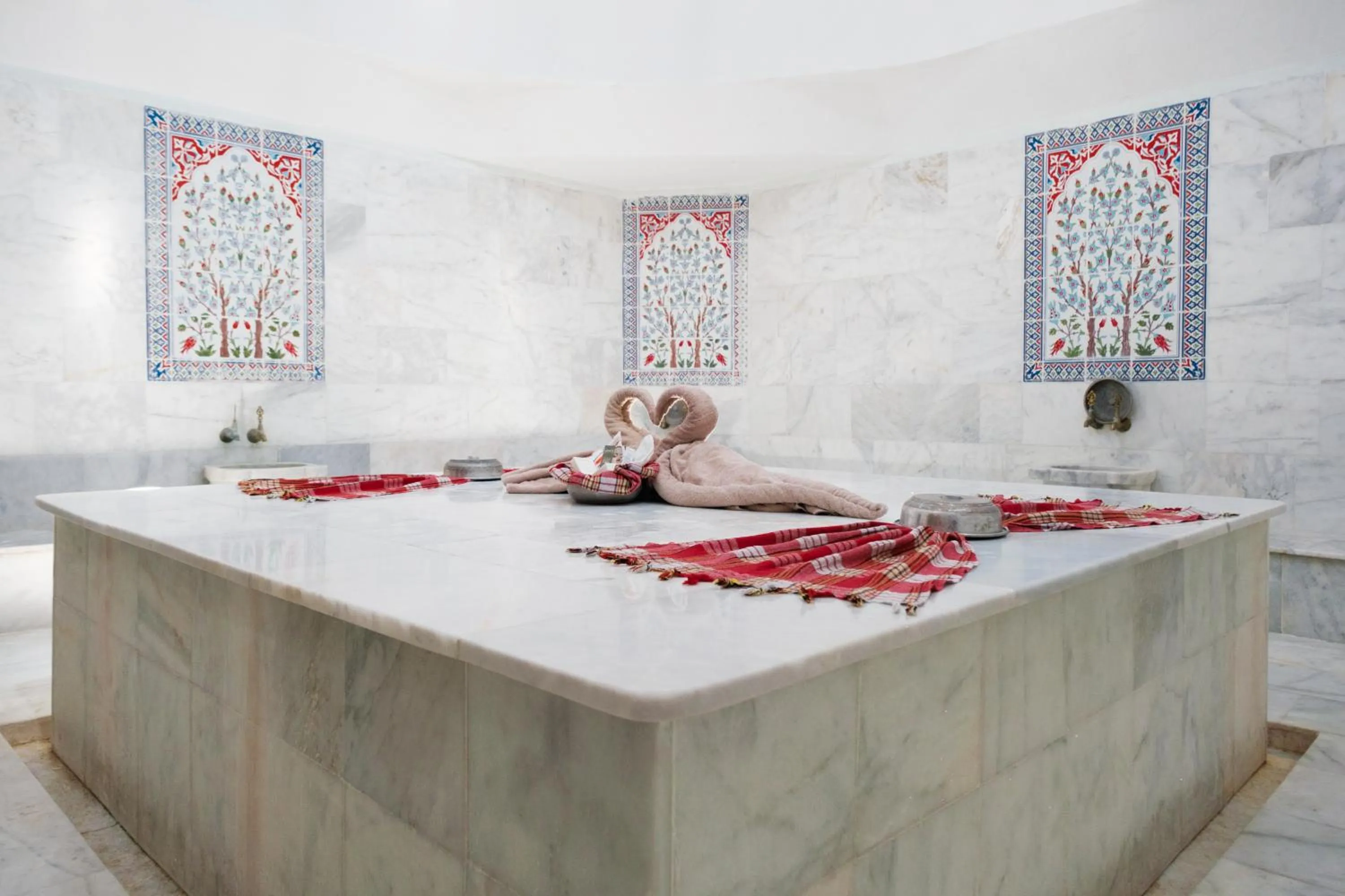 La Benata Beach Hotel