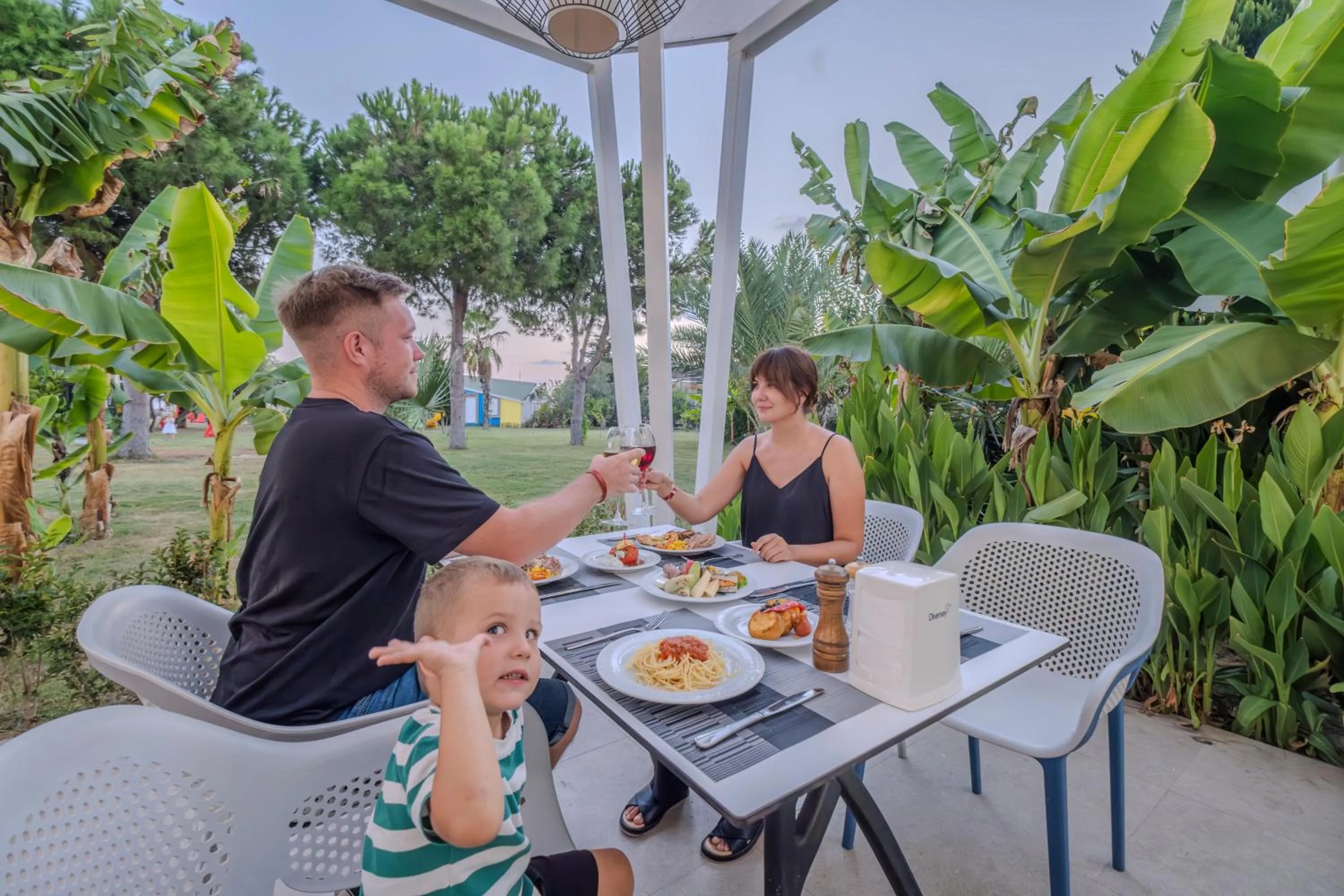 La Benata Beach Hotel