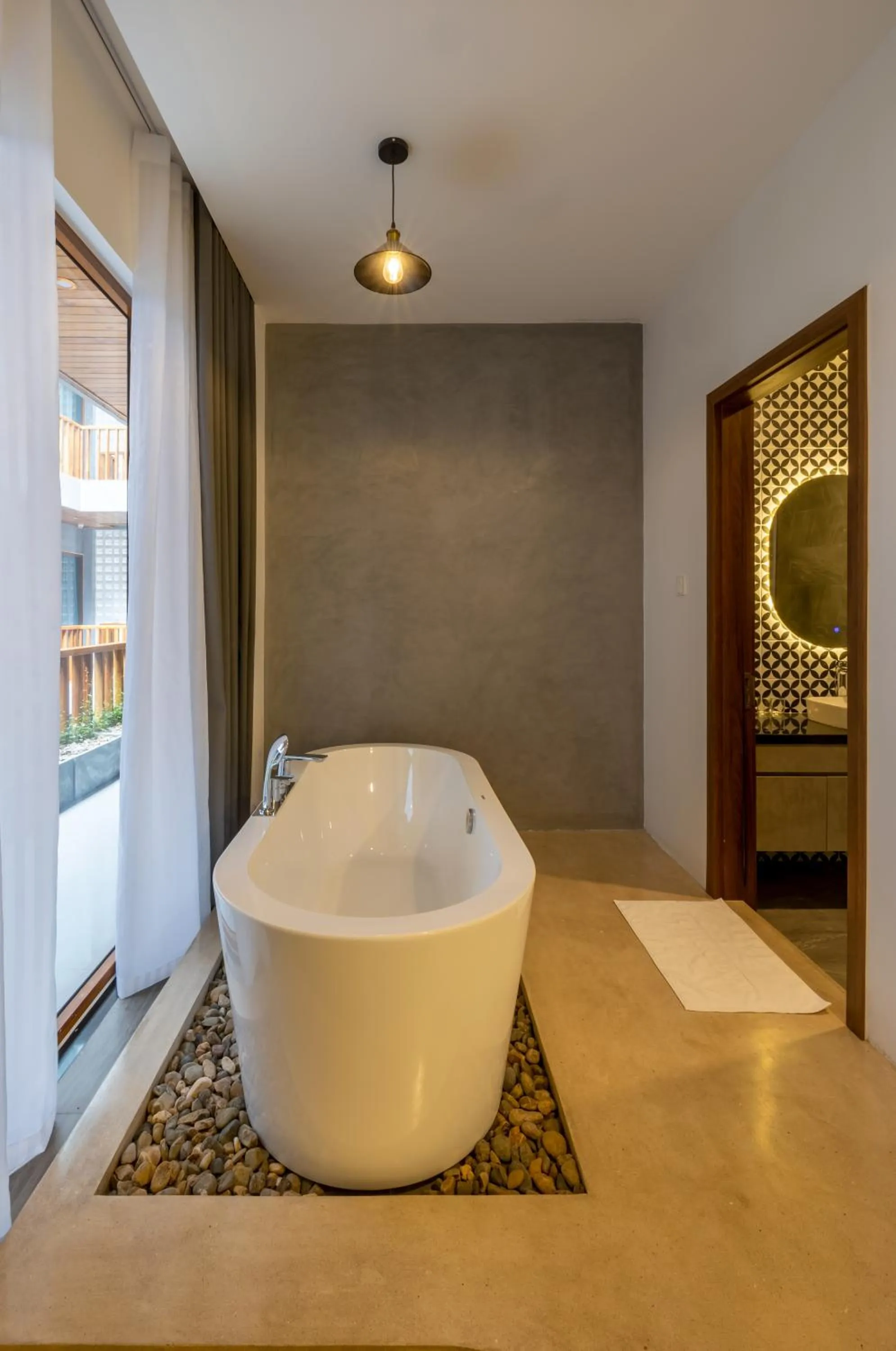 Hot Tub in Moon Sun Boutique Villa Hotel