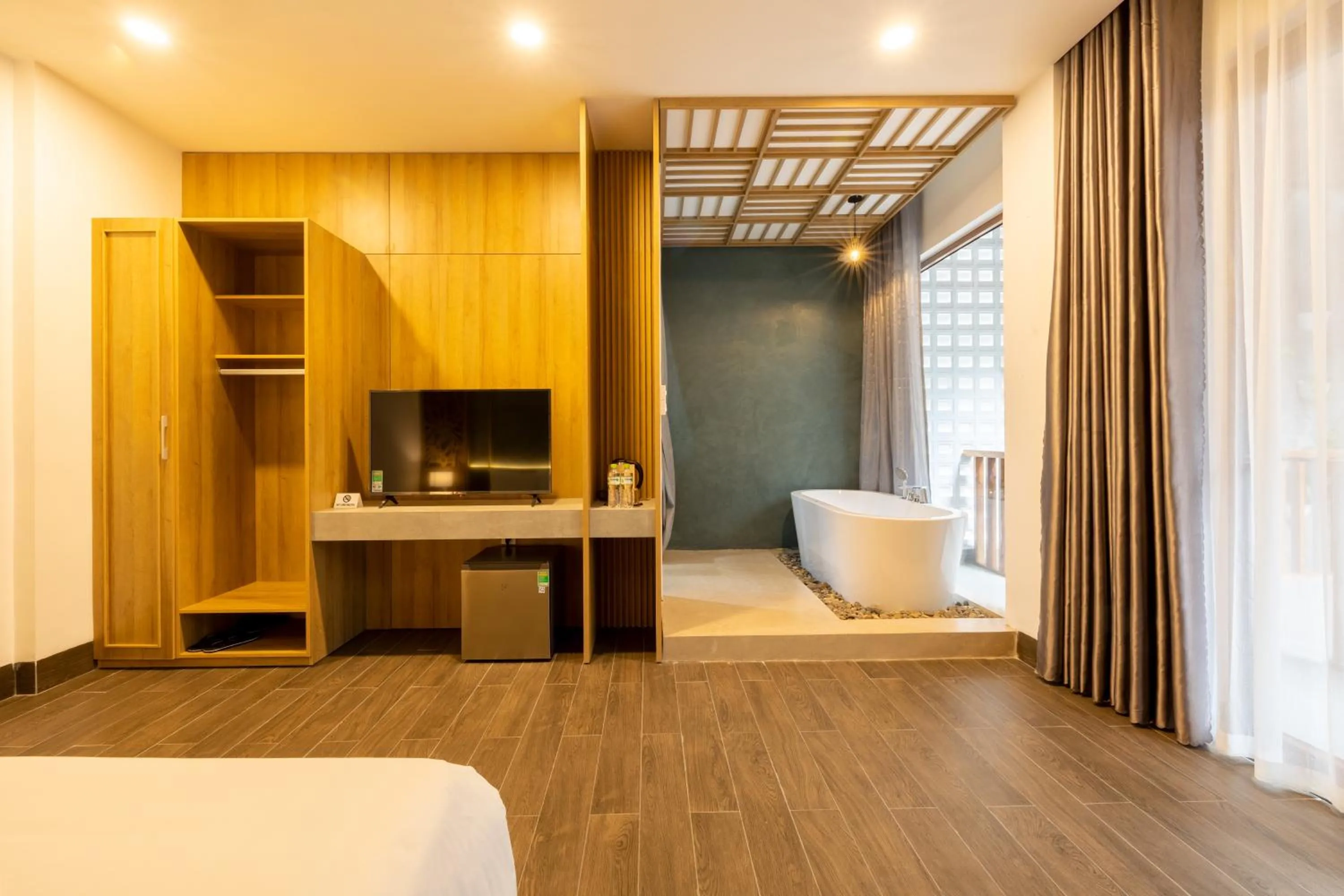 TV and multimedia, Bed in Moon Sun Boutique Villa Hotel