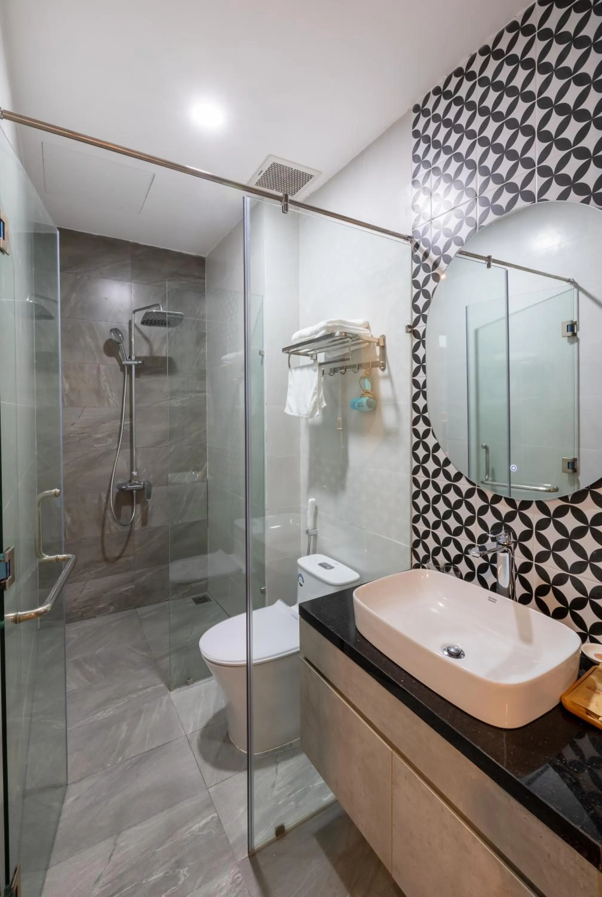 Shower in Moon Sun Boutique Villa Hotel