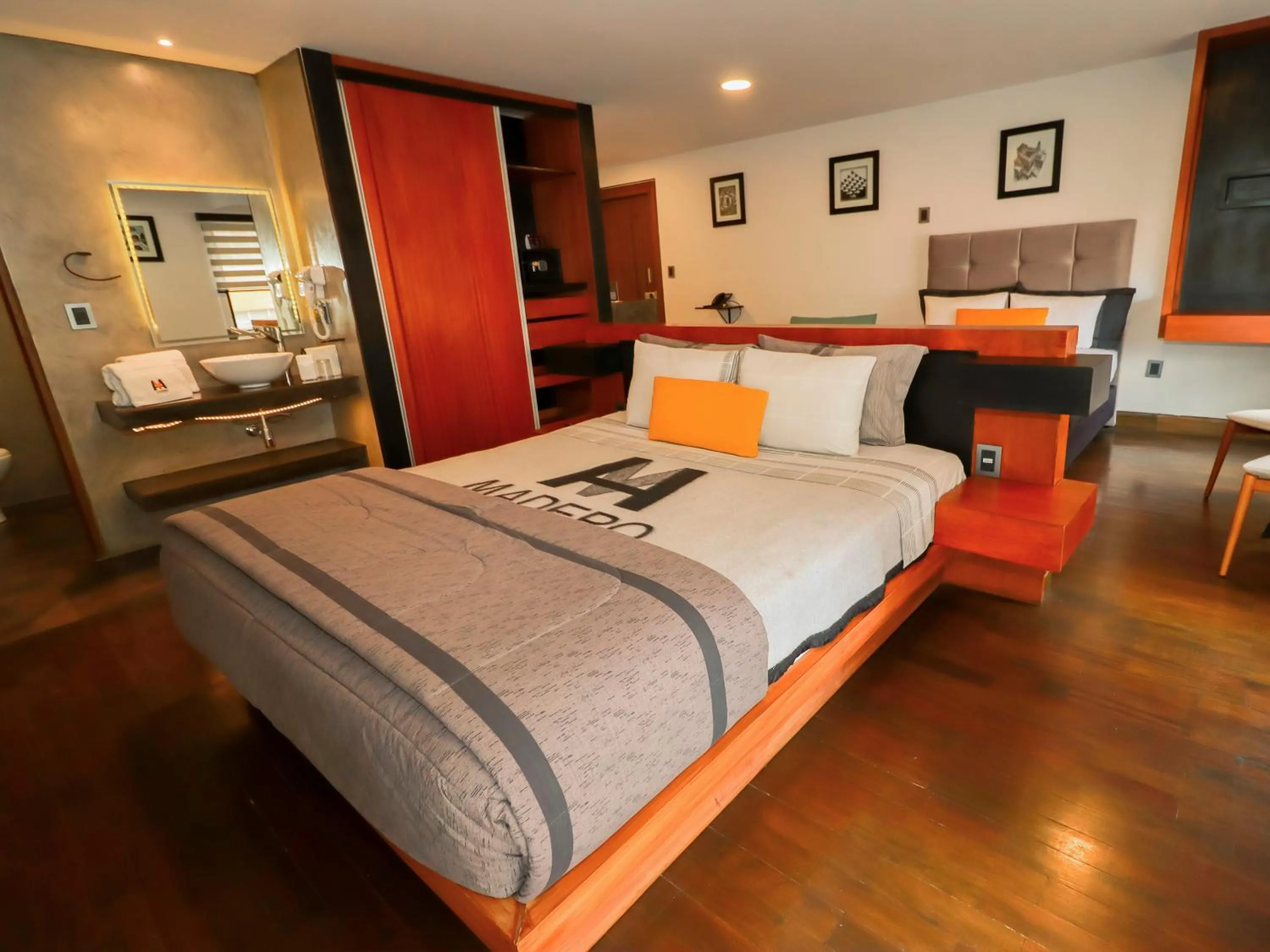 Photo of the whole room, Bed in Madero Hotel & Suites