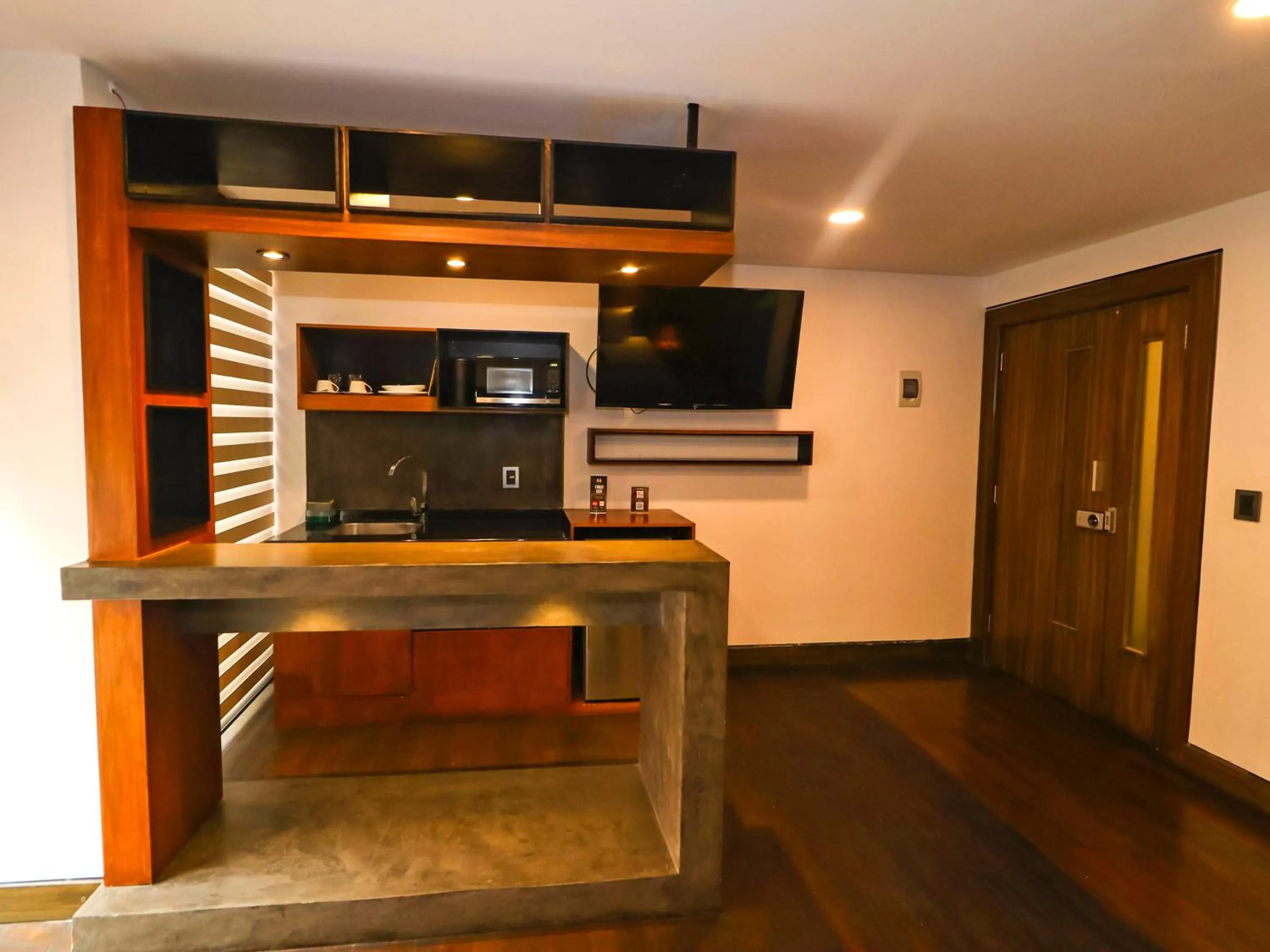 Kitchen or kitchenette in Madero Hotel & Suites