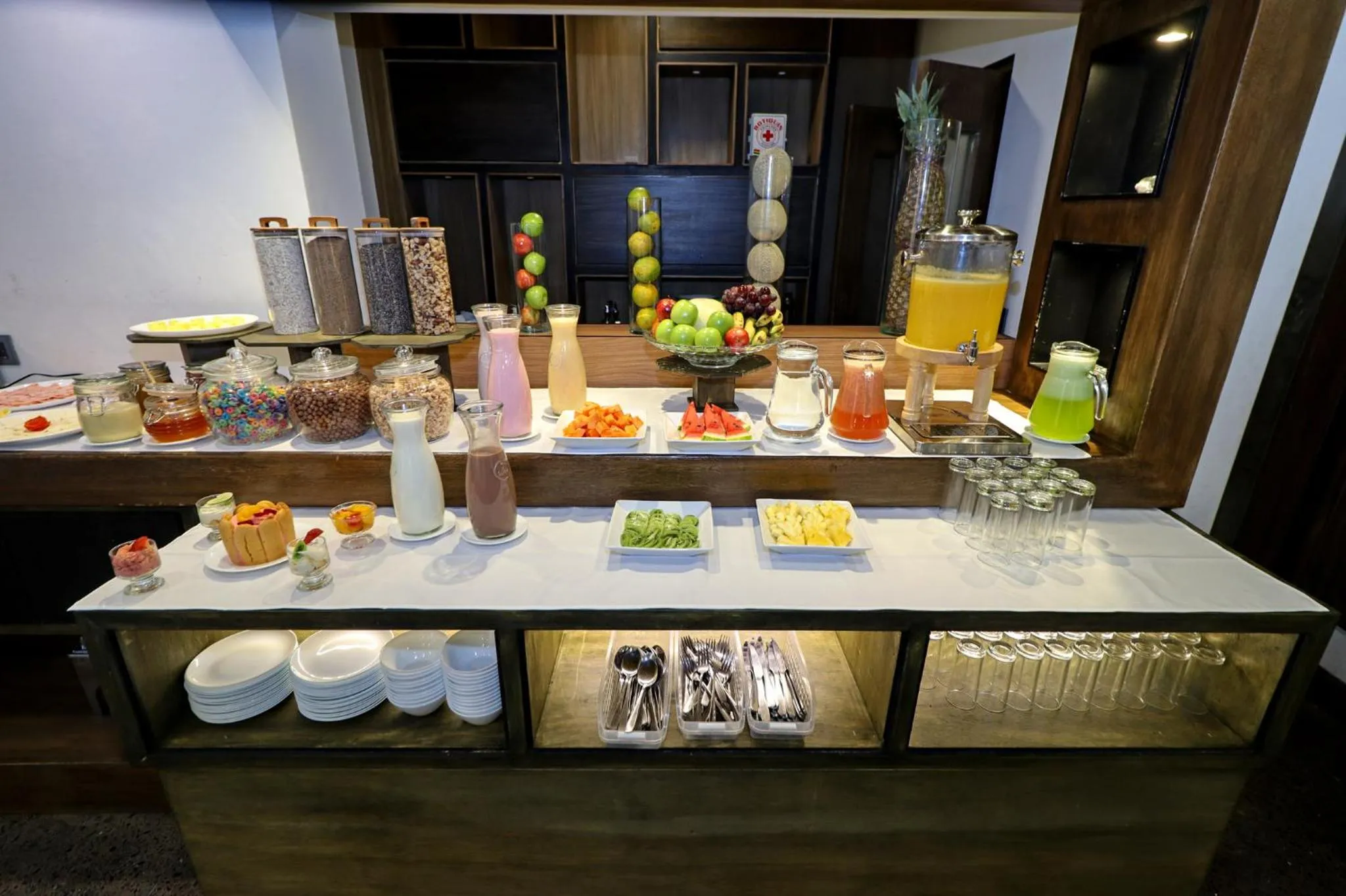 Buffet breakfast in Madero Hotel & Suites