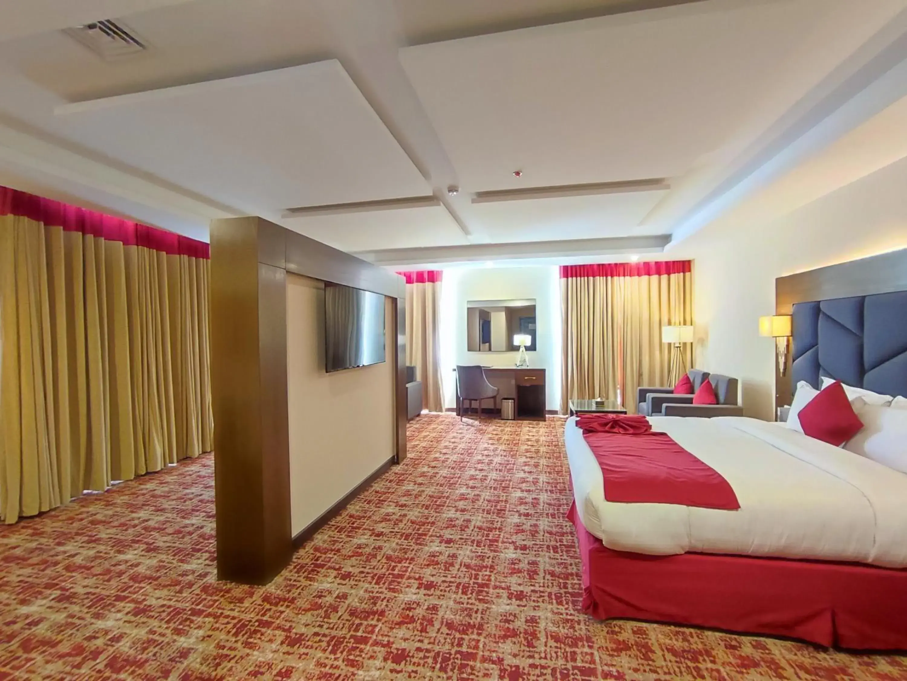 Panoramic Suite with Valley View - single occupancy in Ramada by Wyndham Murree Lower Topa Resort Panoramic Suite with Valley View - single occupancy in Ramada by Wyndham Murree Lower Topa Resort