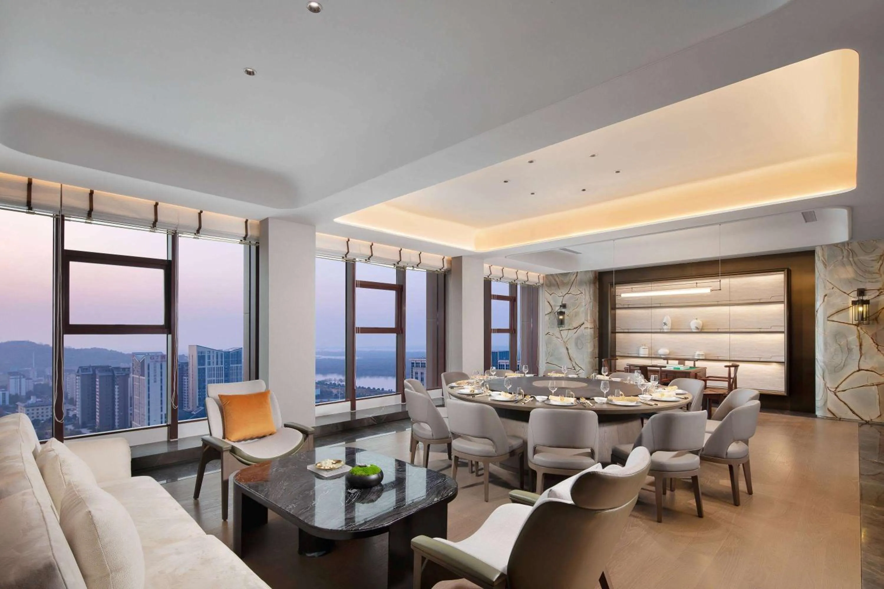 Restaurant/places to eat in Ramada By Wyndham Xiangyang Xiangcheng