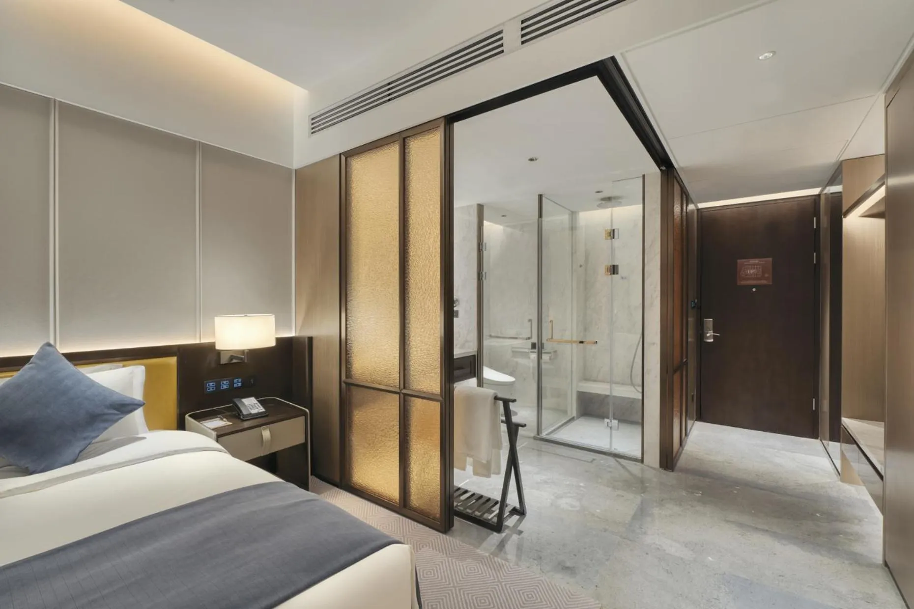 Shower, Bed in Wyndham Xiong'an