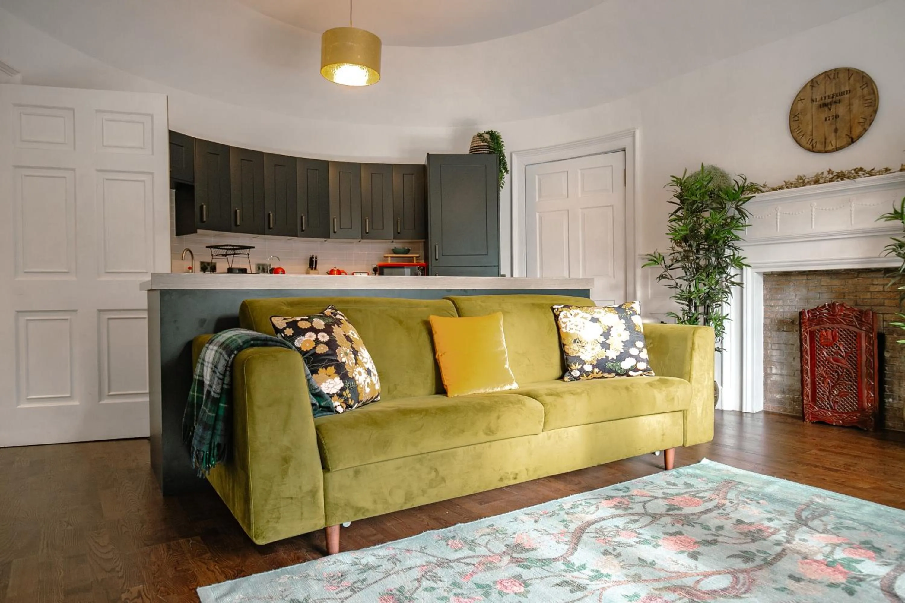 Bed in Slateford House 1770 Luxury Aparthotel by The House of Danu