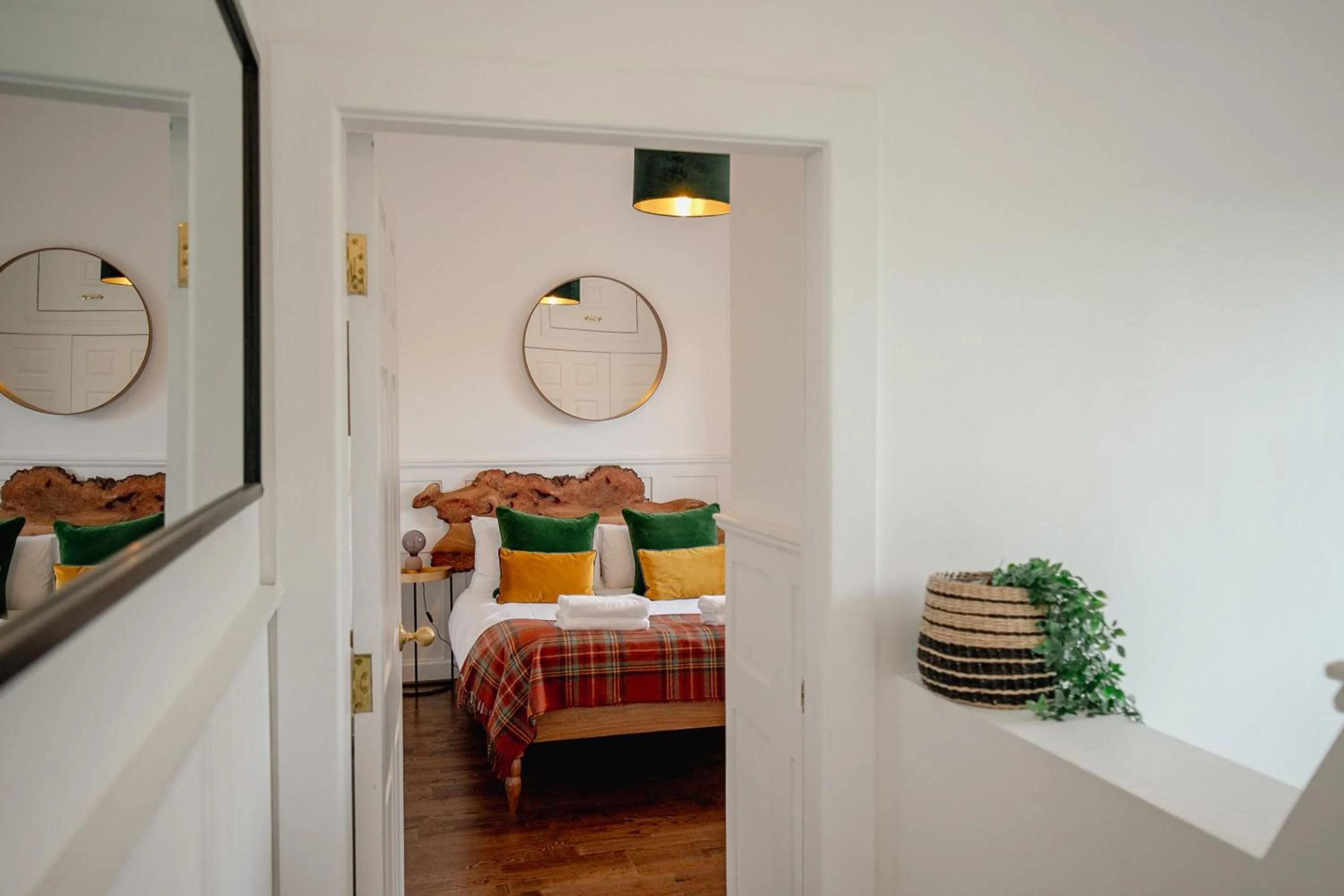 Bed in Slateford House 1770 Luxury Aparthotel by The House of Danu