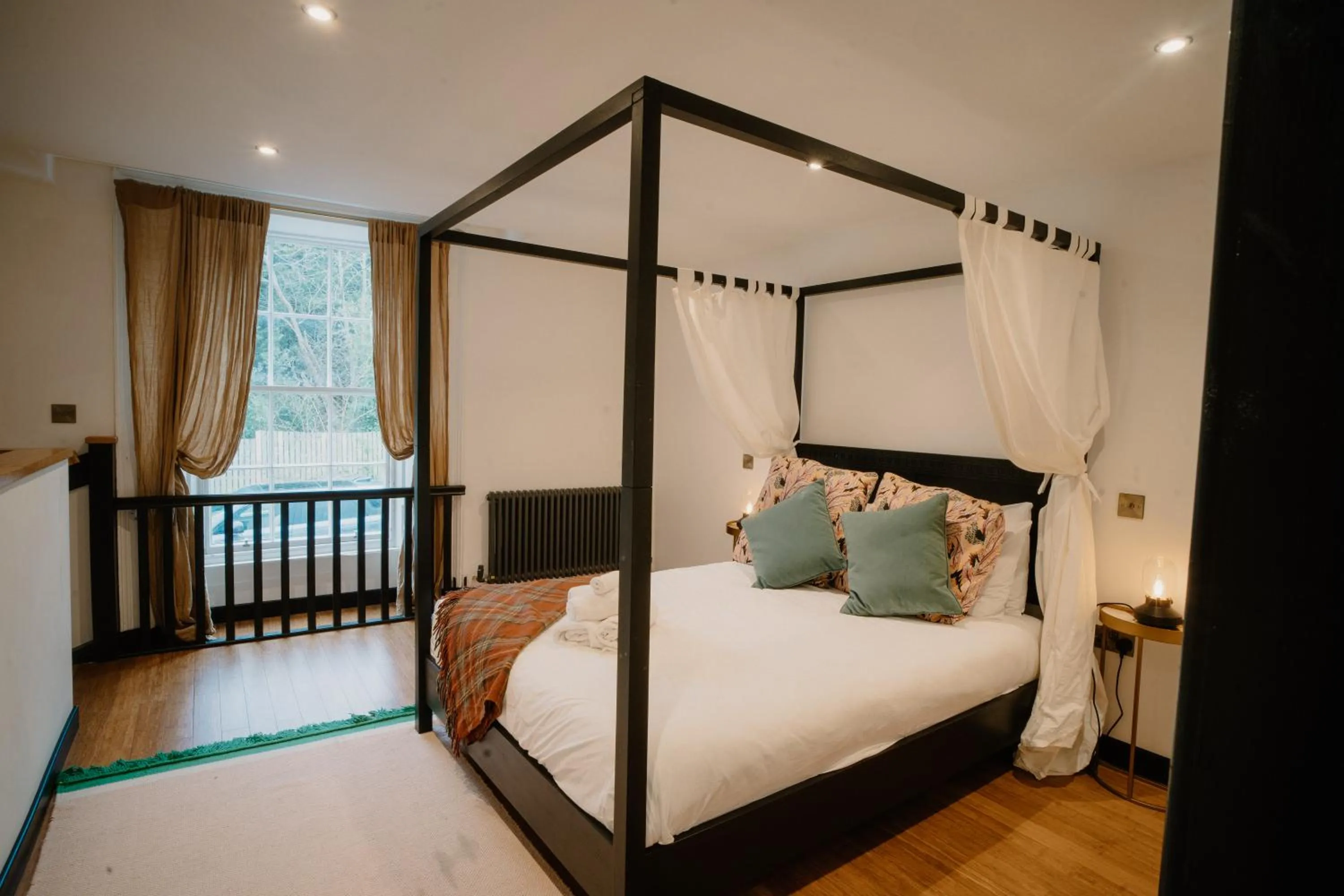 Bedroom, Bed in Slateford House 1770 Luxury Aparthotel by The House of Danu