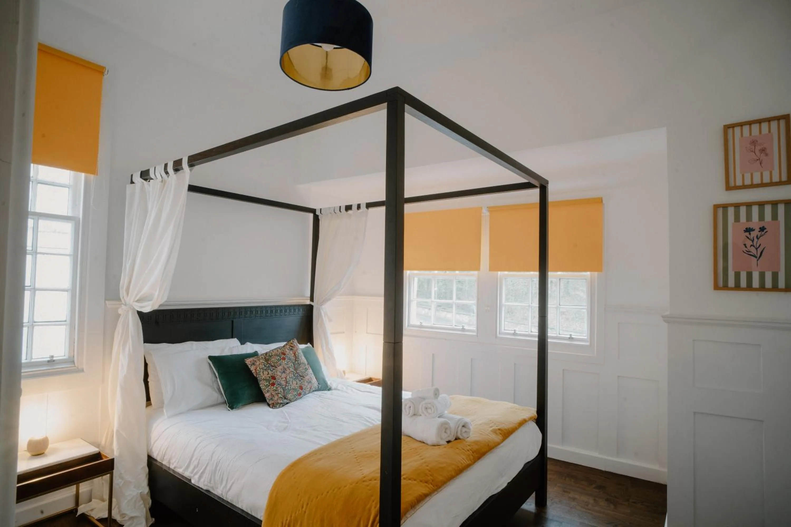 Bed in Slateford House 1770 Luxury Aparthotel by The House of Danu