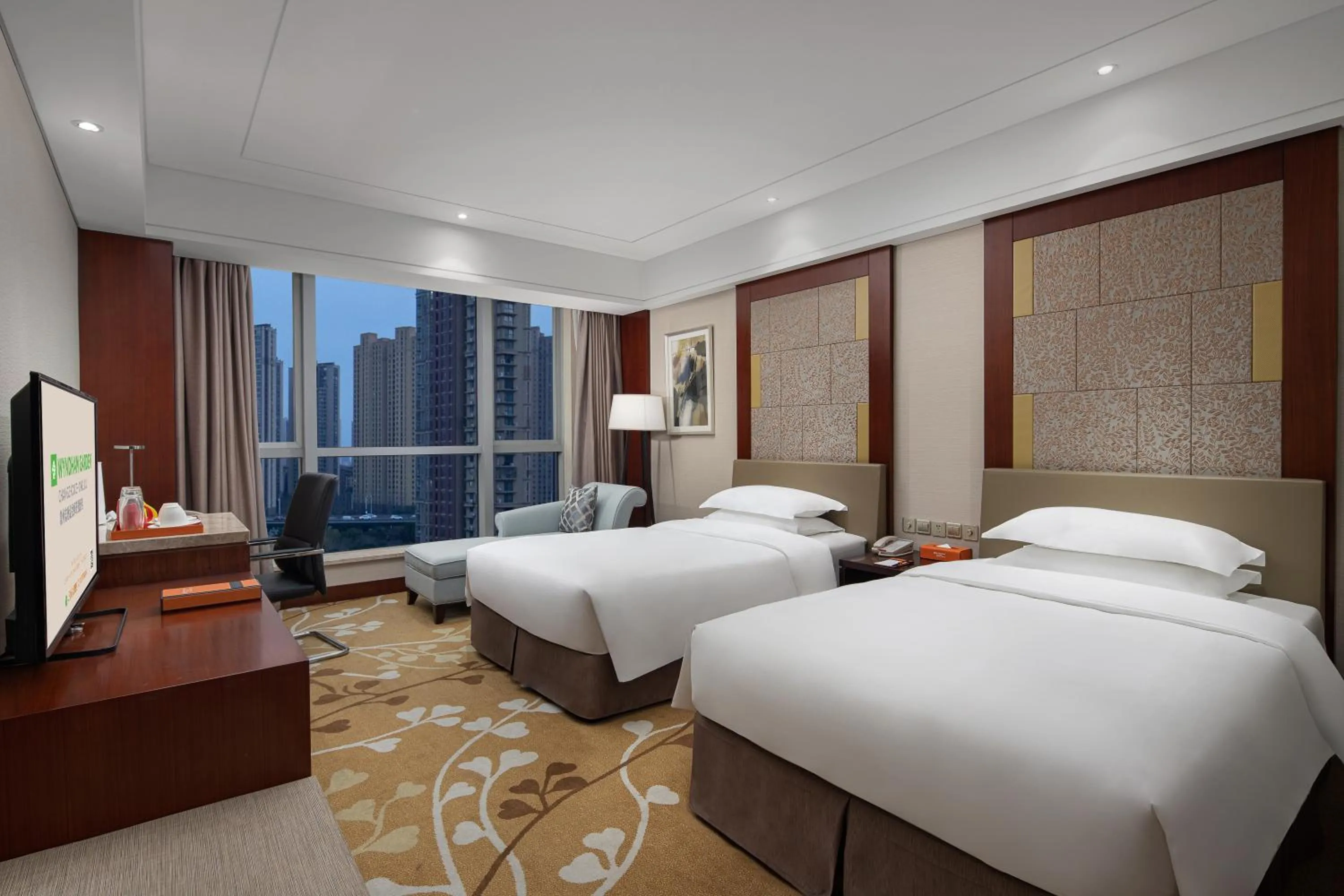 Bed in Wyndham Garden Changzhou Zhonglou