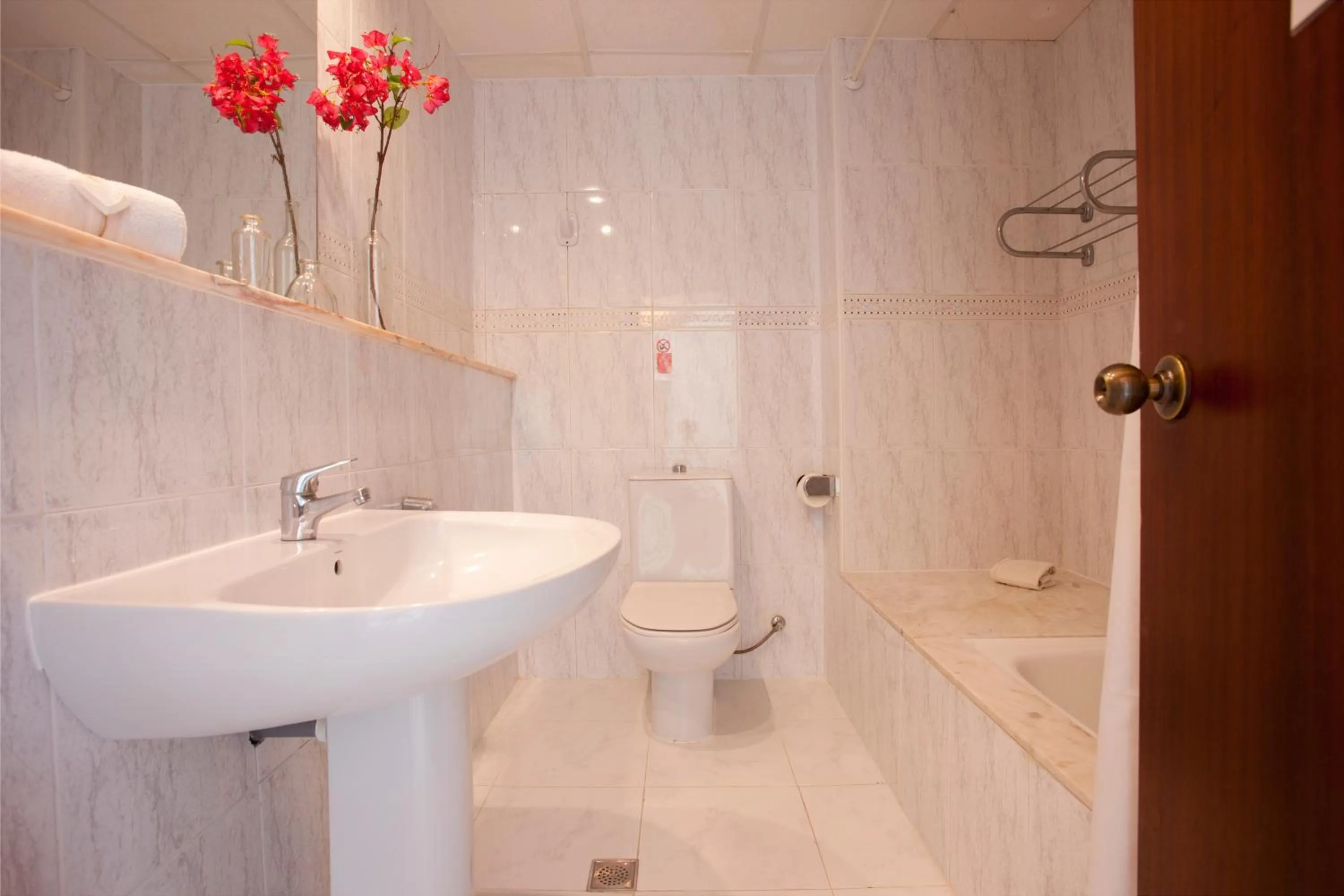 Bathroom in Apartamentos Sol Romántica by DOT Suites