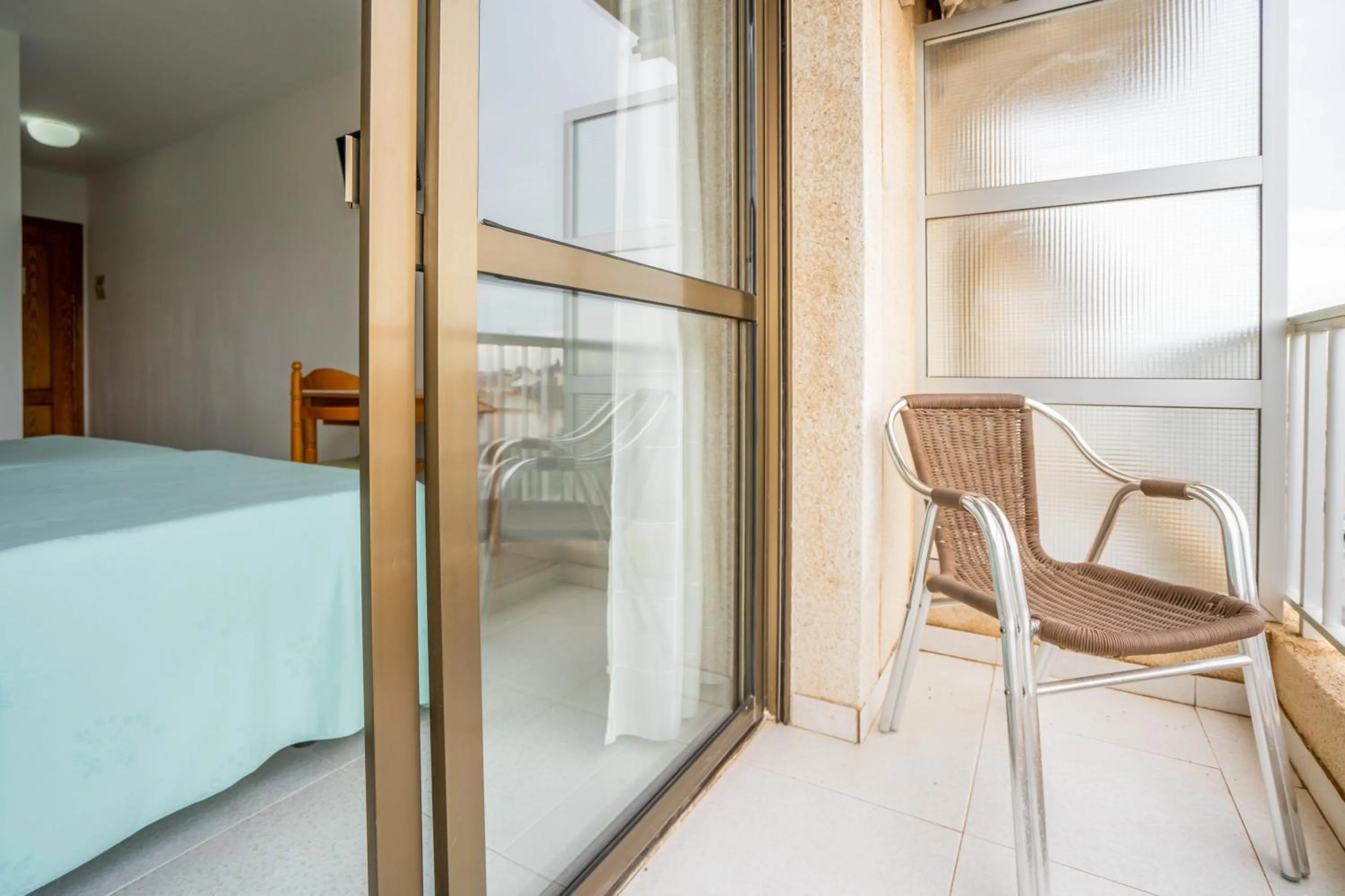 Balcony/Terrace, Bed in LOS NAREJOS Hotel