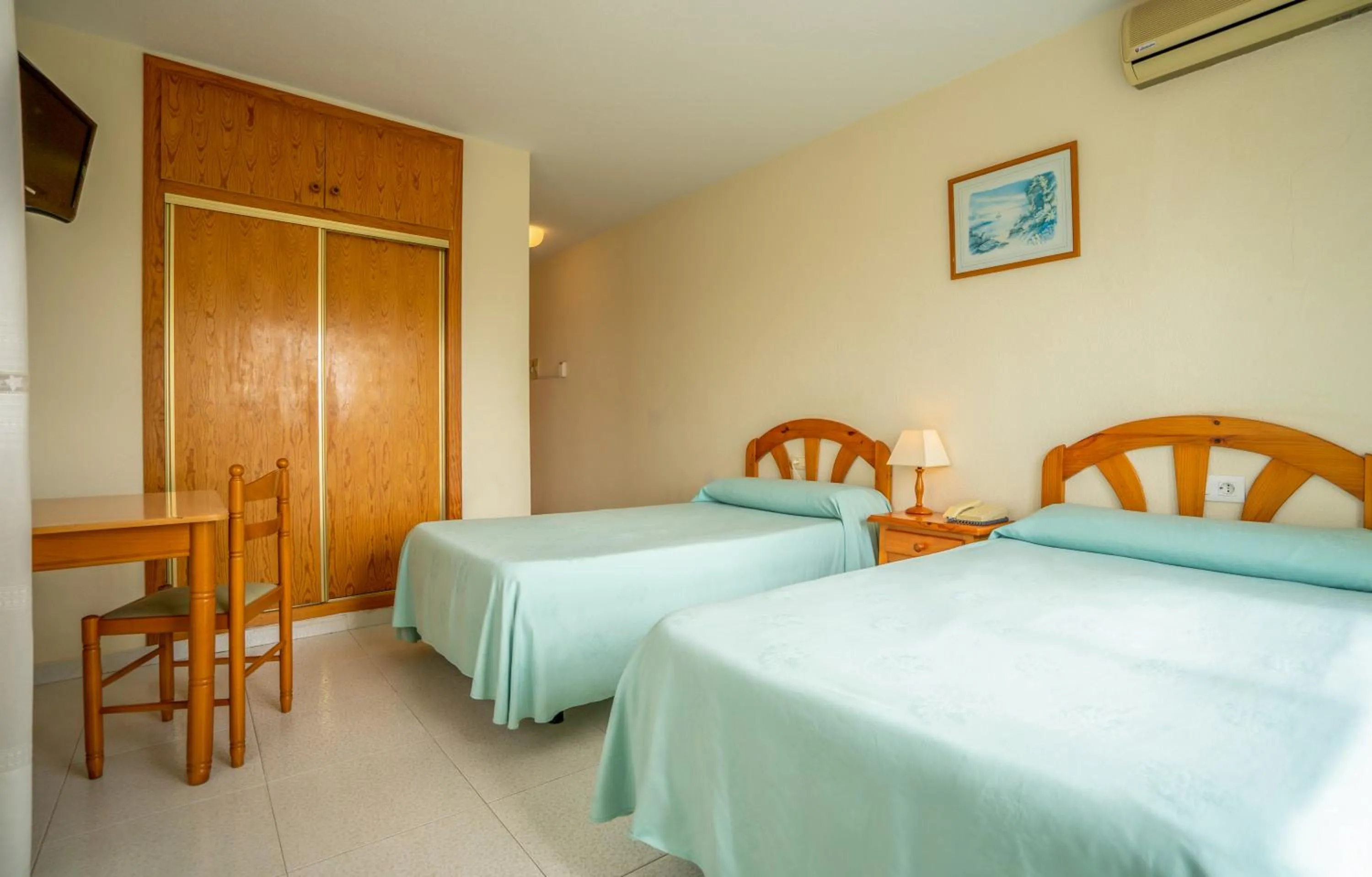 Photo of the whole room, Bed in LOS NAREJOS Hotel