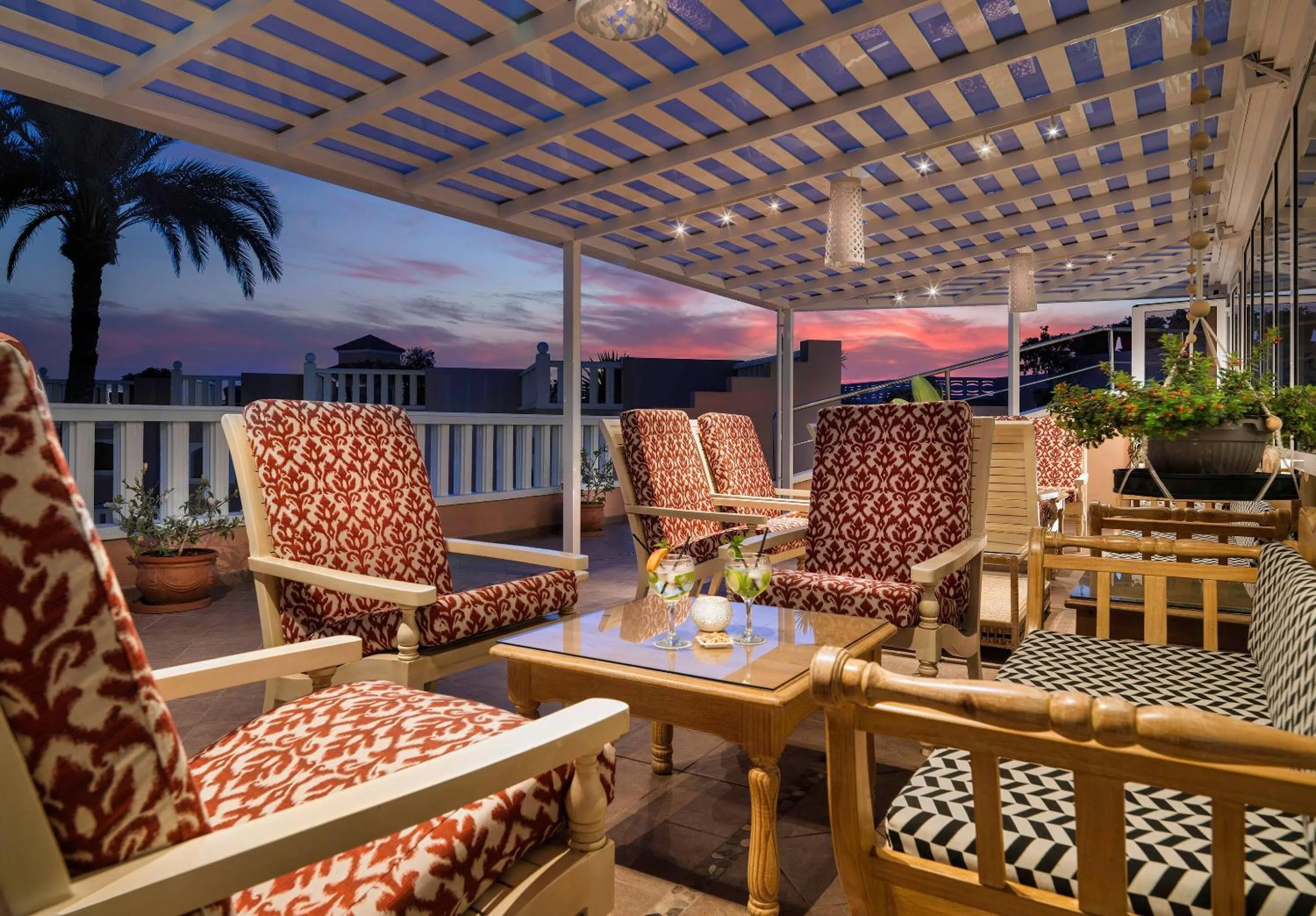 Property building in Sol Sun Beach Apartamentos