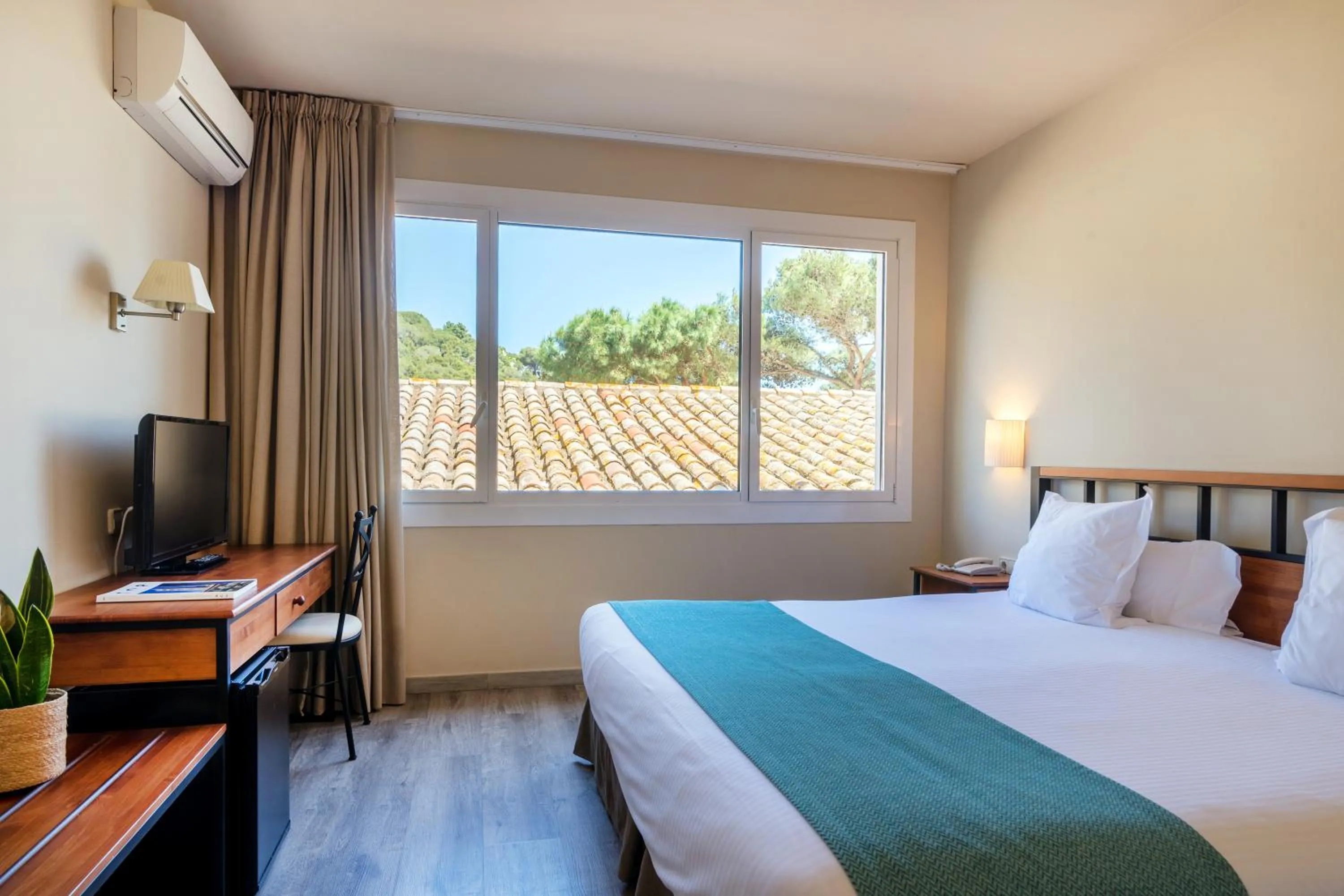 Bed in Hotel Hostalillo by Escampa Hotels