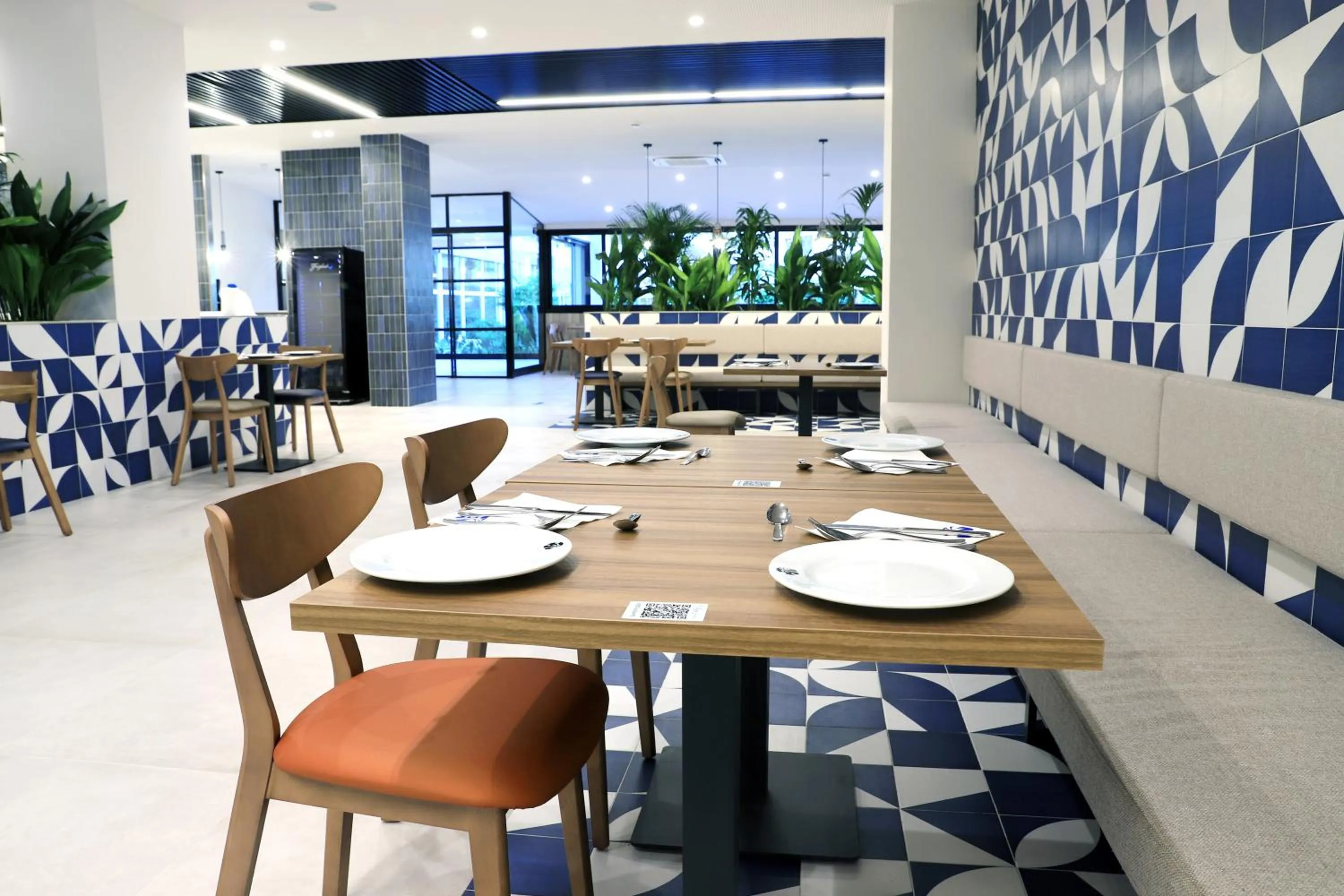 Restaurant/places to eat in Eurosalou & Spa