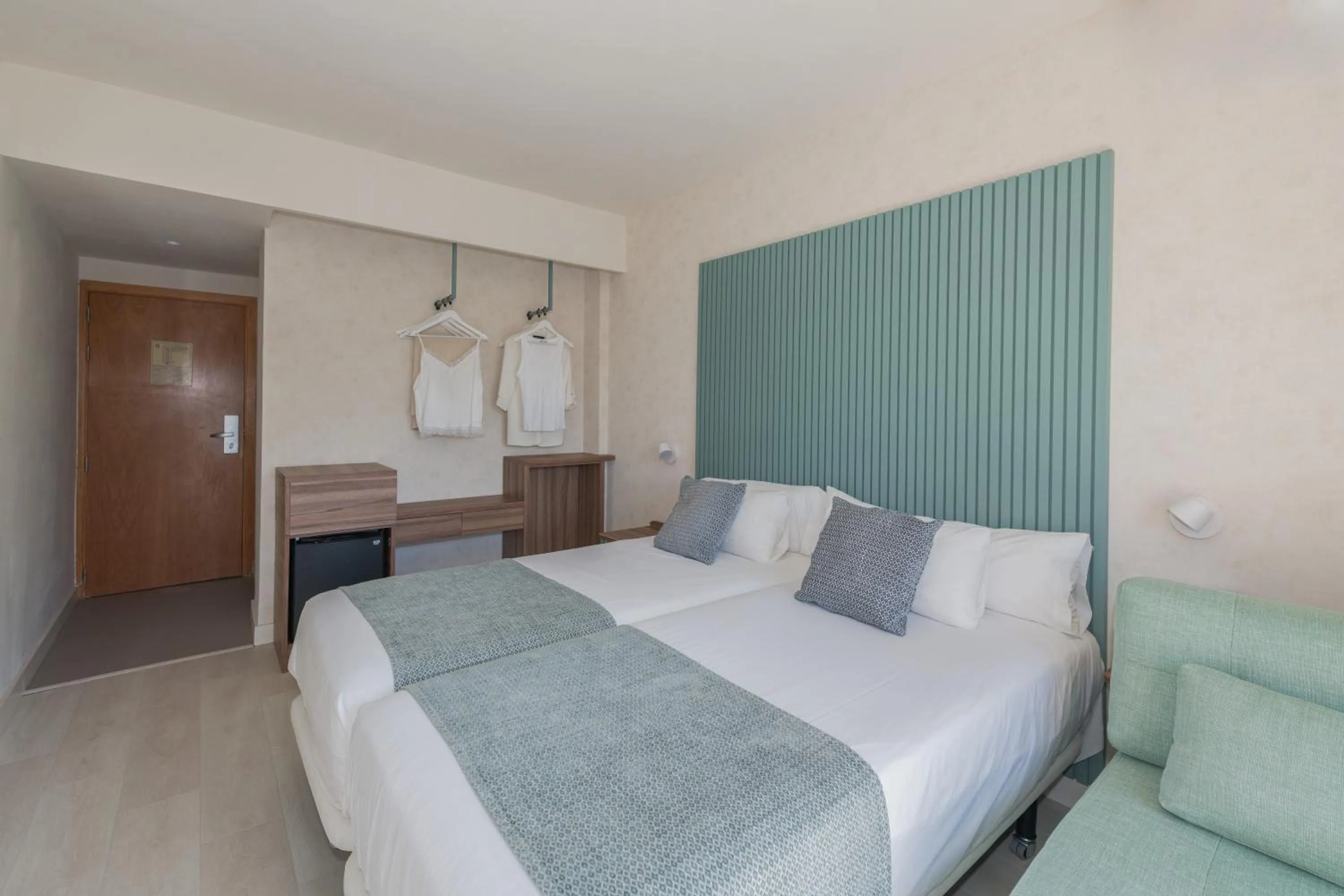 Bedroom, Bed in Eurosalou & Spa