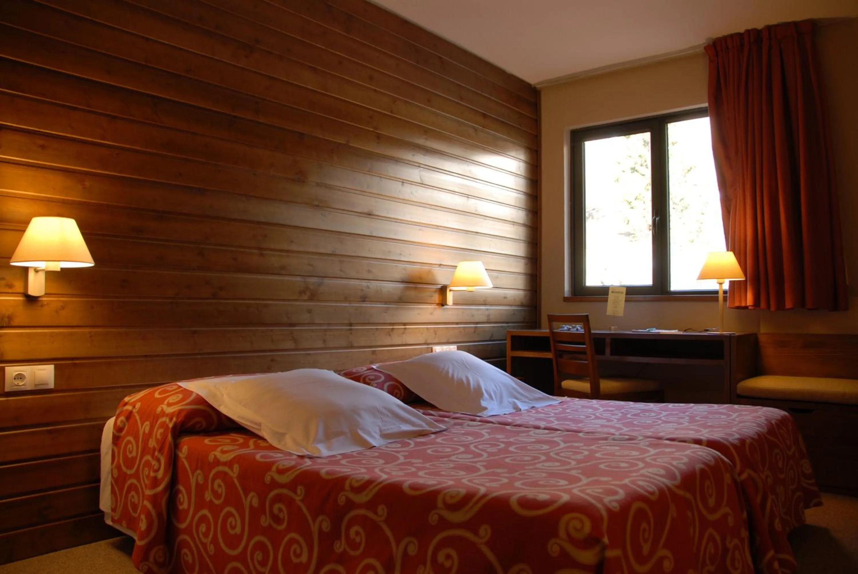 Bedroom, Bed in Tuc Blanc