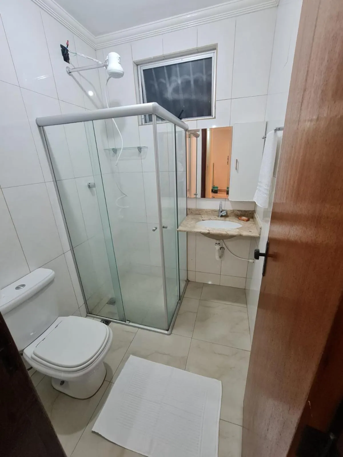 Bathroom in Apto 2 quarto completo com vaga centro contagem