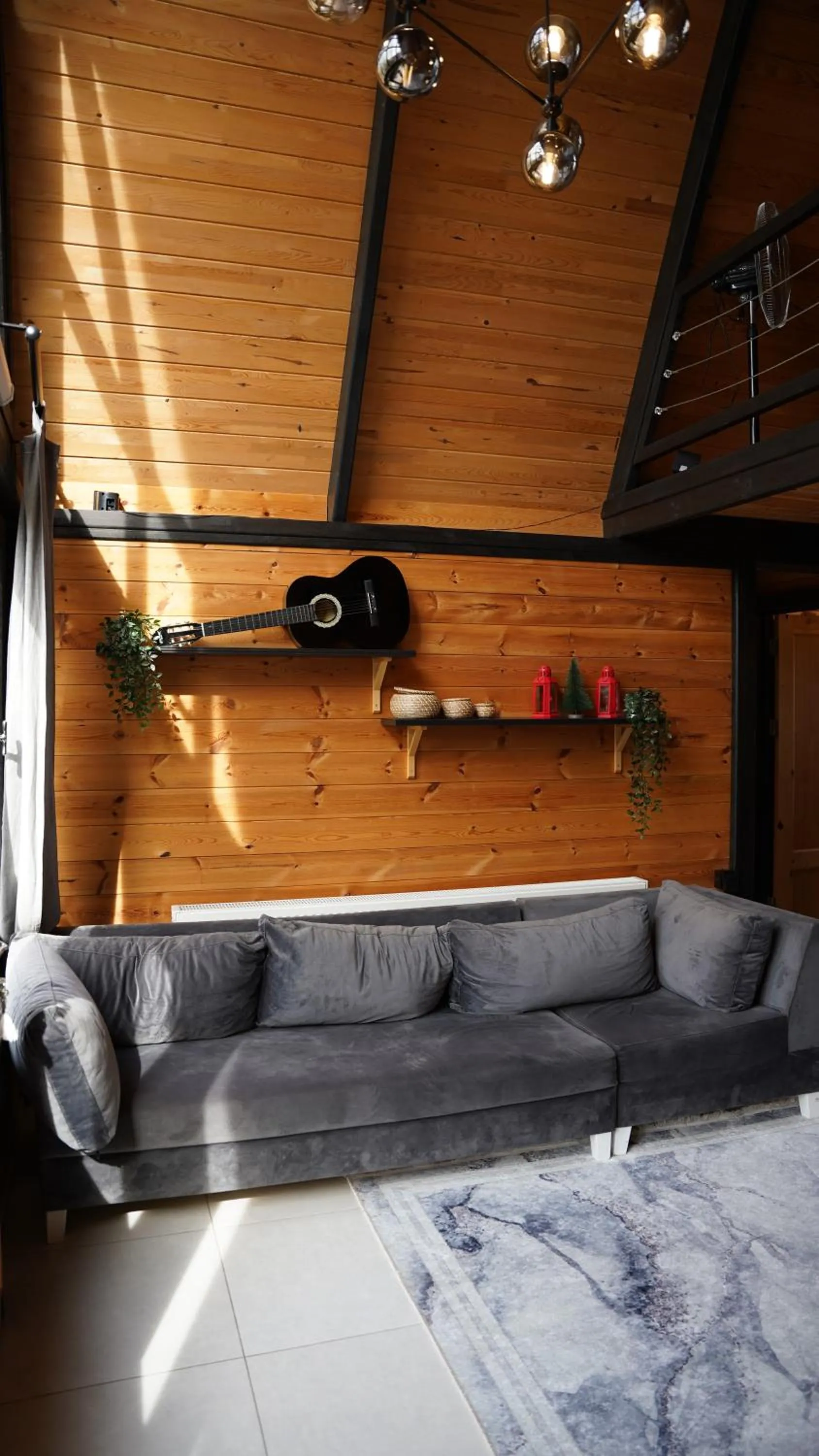 Living room, Bed in Pentalow Cabin