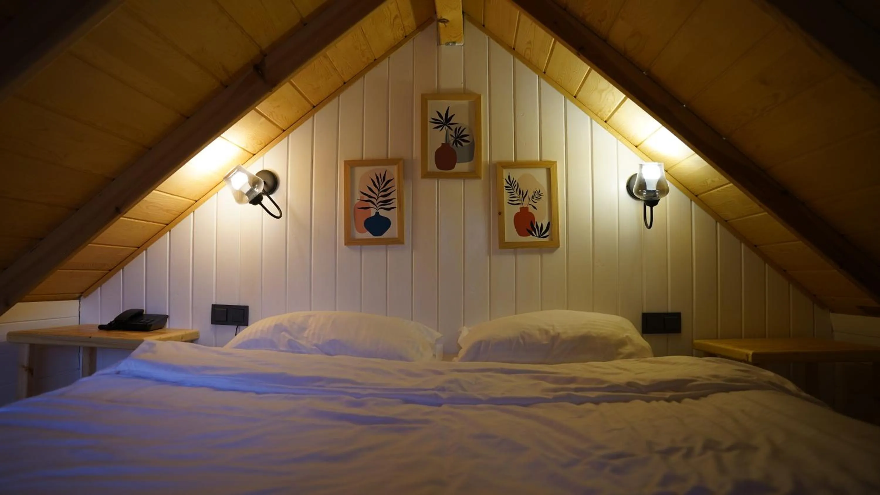 Bed in Pentalow Cabin