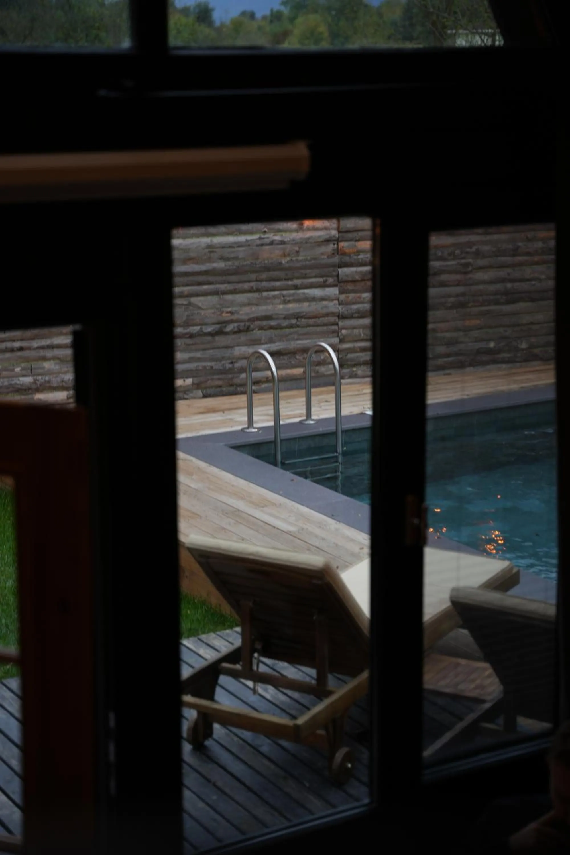 Pool view in Pentalow Cabin