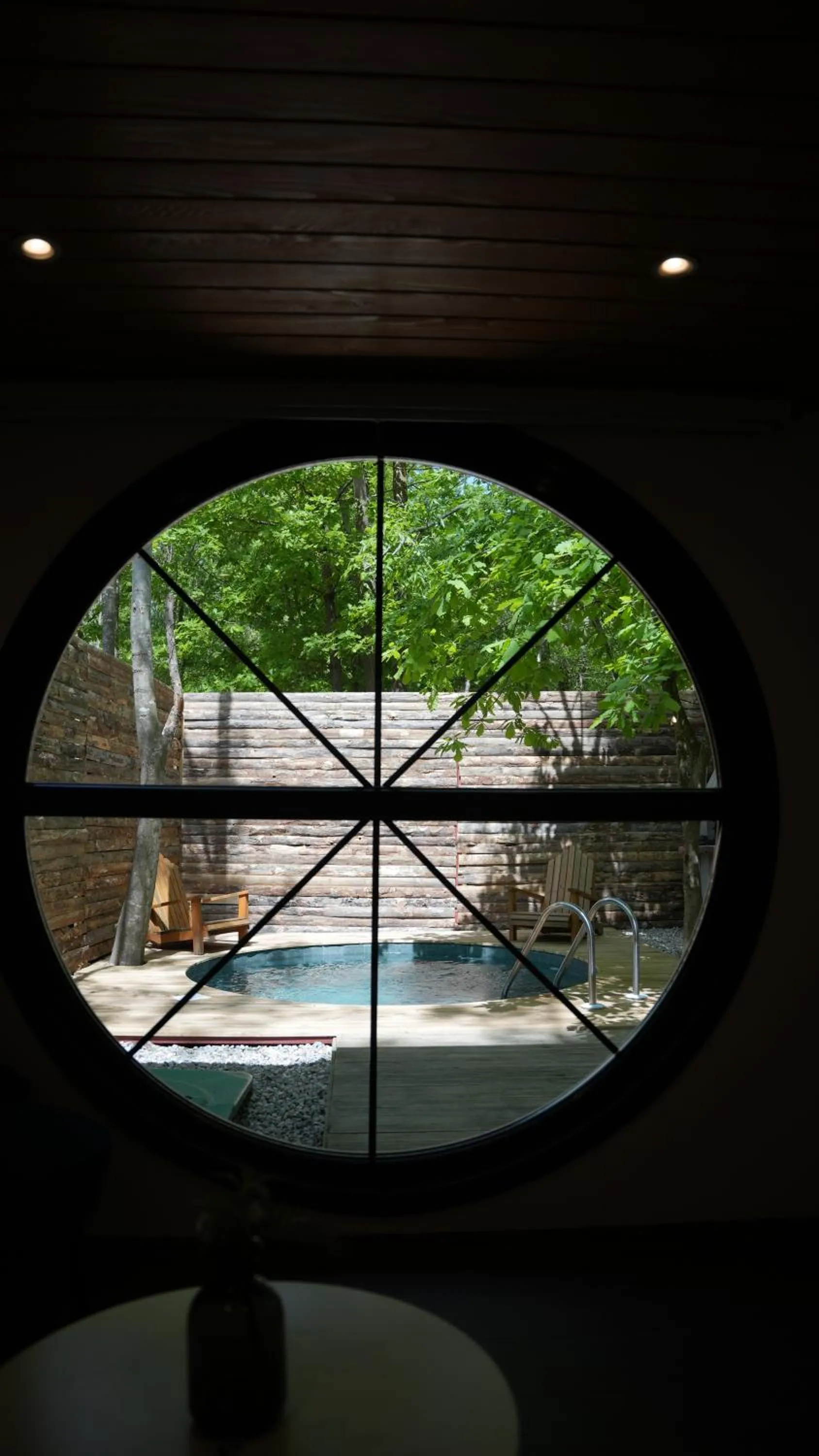 Pool view in Pentalow Cabin