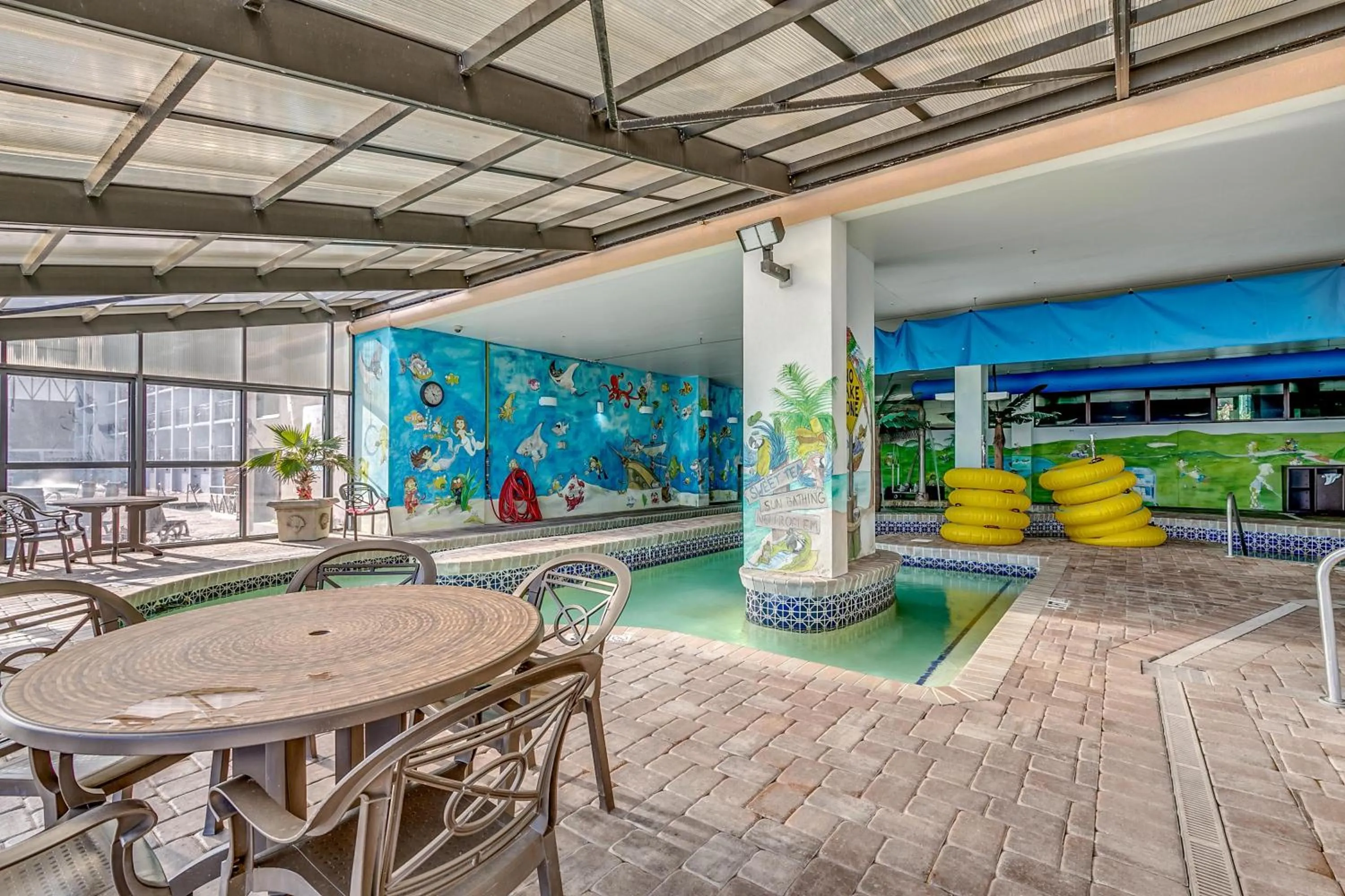 Caribbean Resort -803