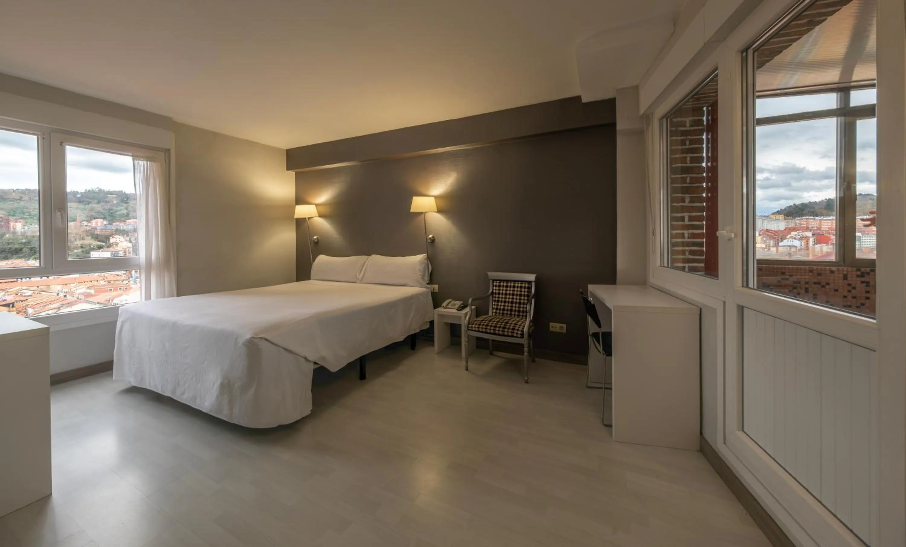 Property building, Bed in Hotel Bilbi