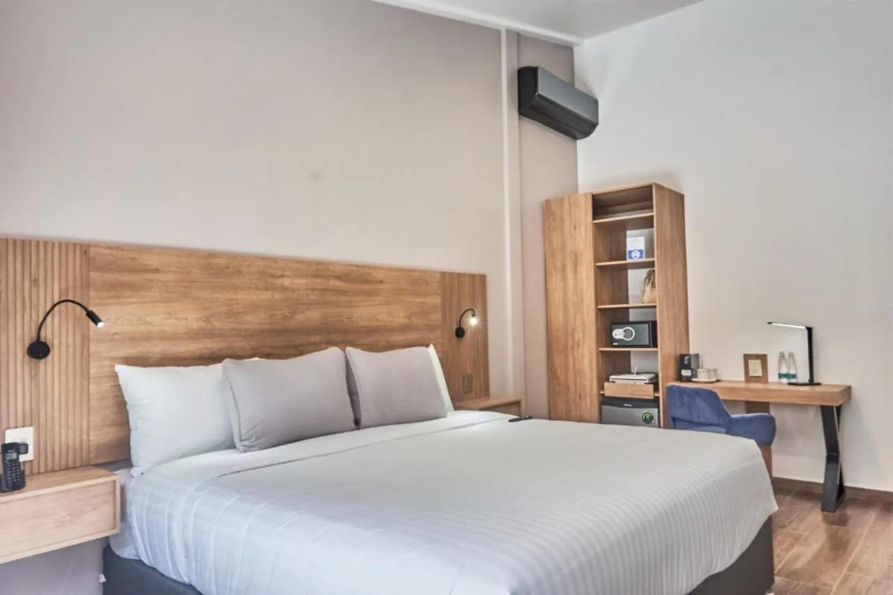 wardrobe in Hotel Garcia Peral