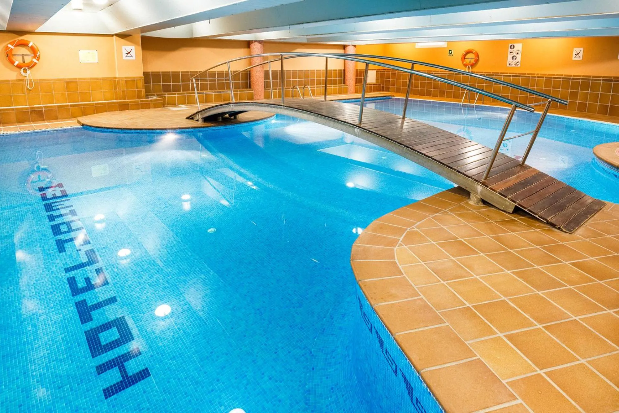 Swimming pool in Hotel Jaime I