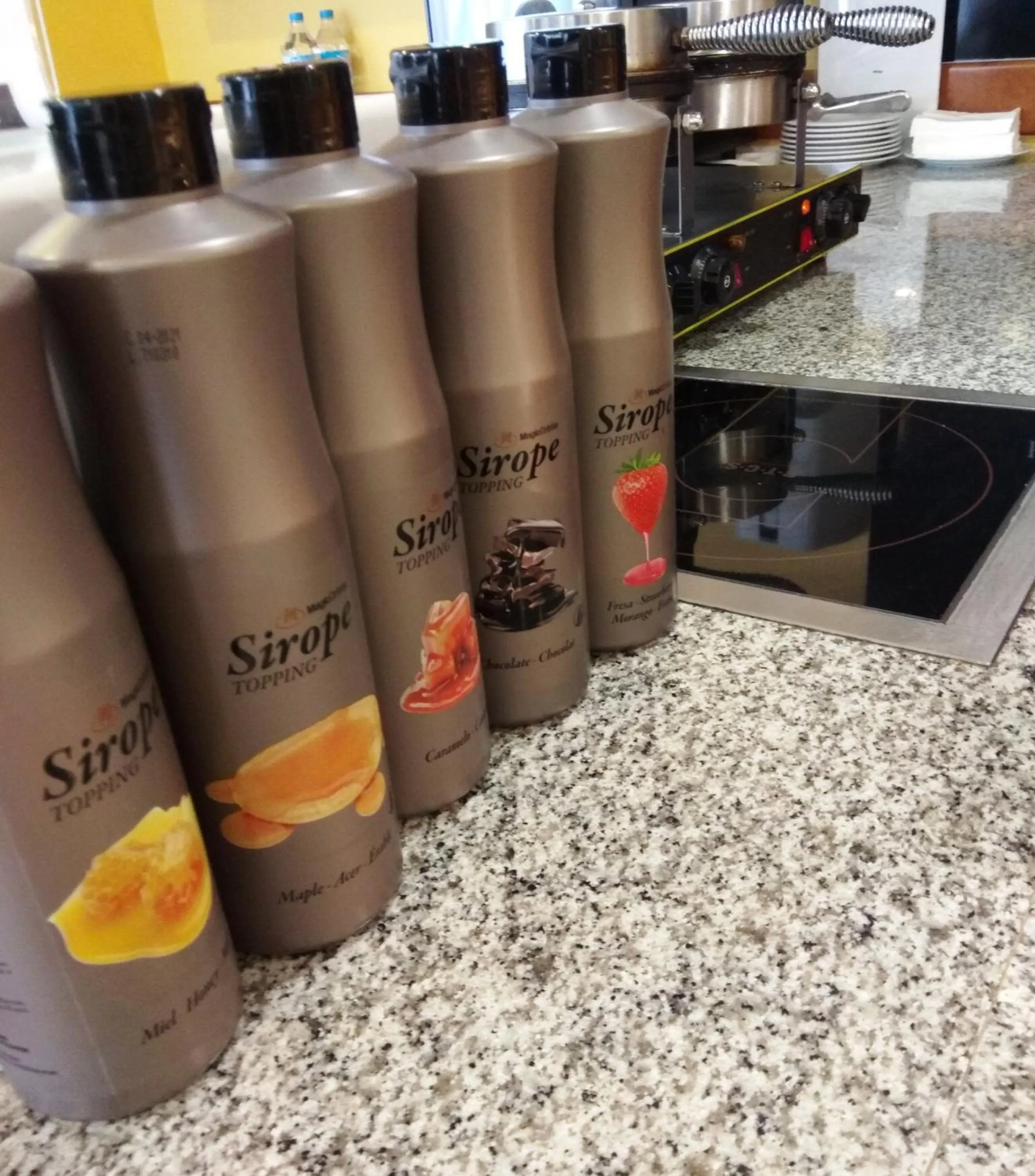 Breakfast in Fenals Garden