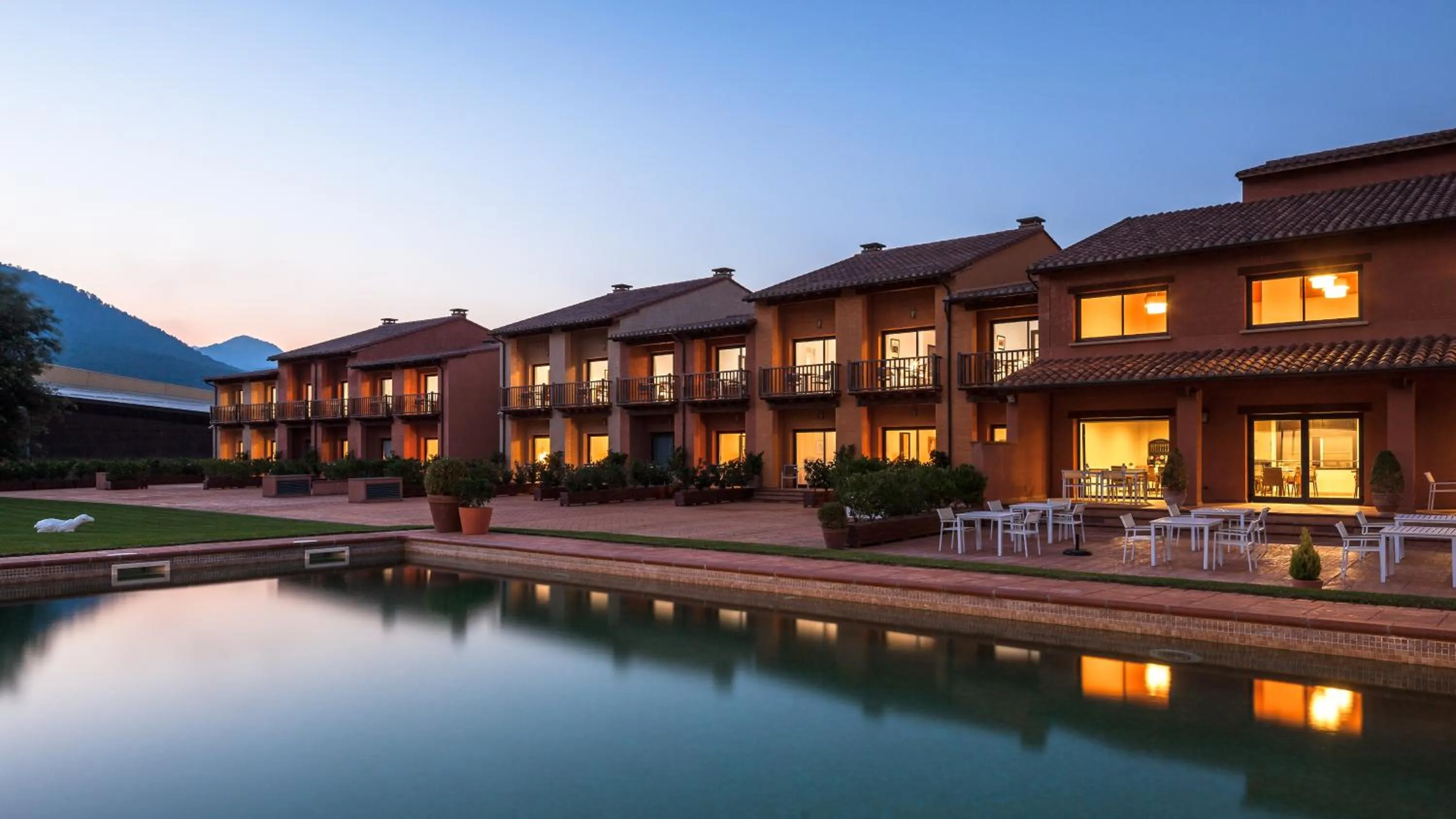 Property building in Hotel Vall de Bas