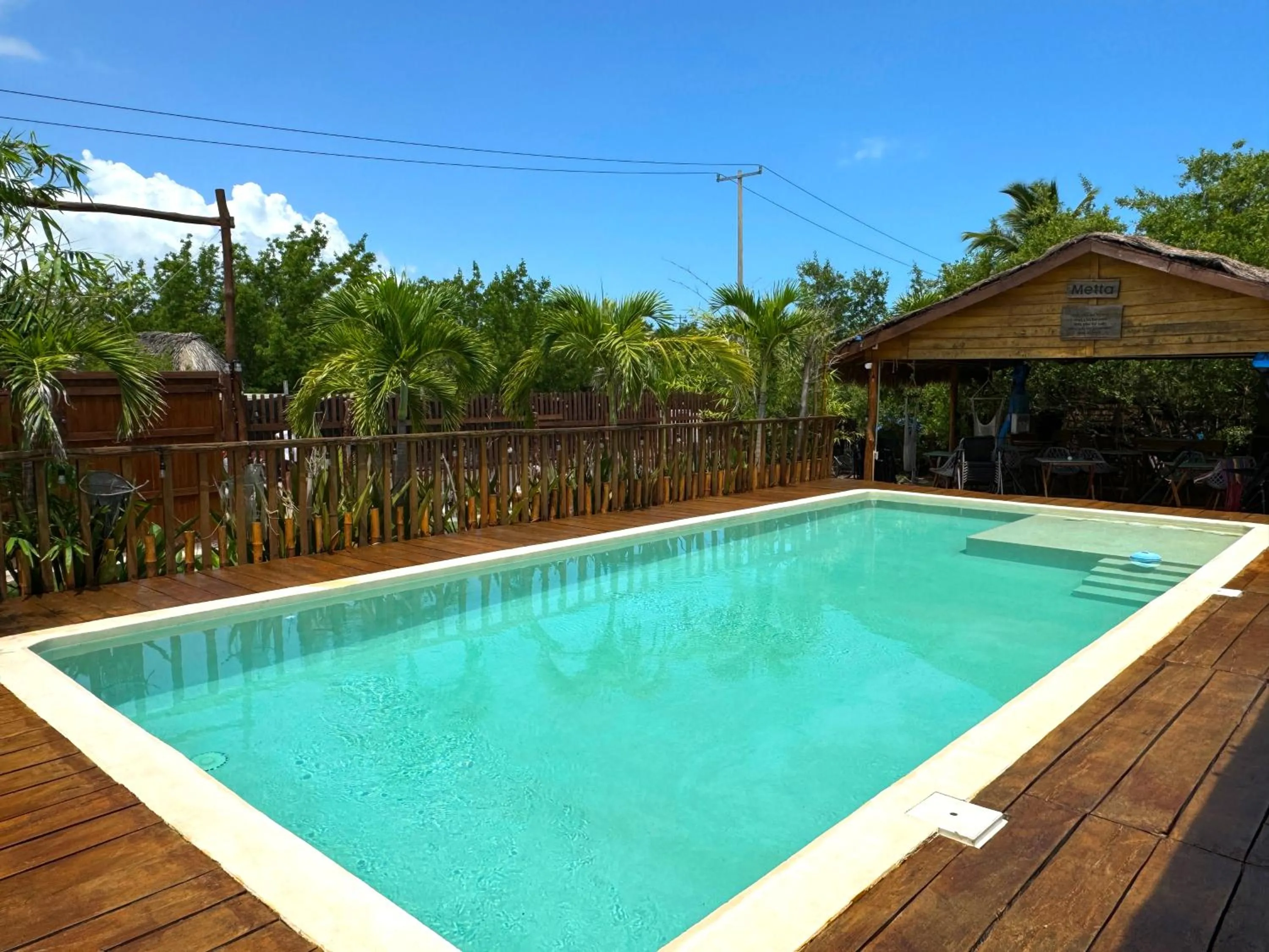 Swimming pool in Anicca Aldea