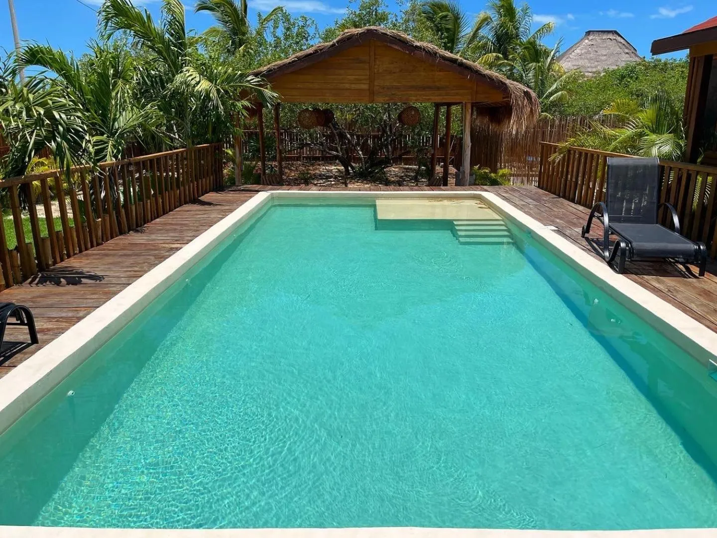 Swimming pool in Anicca Aldea