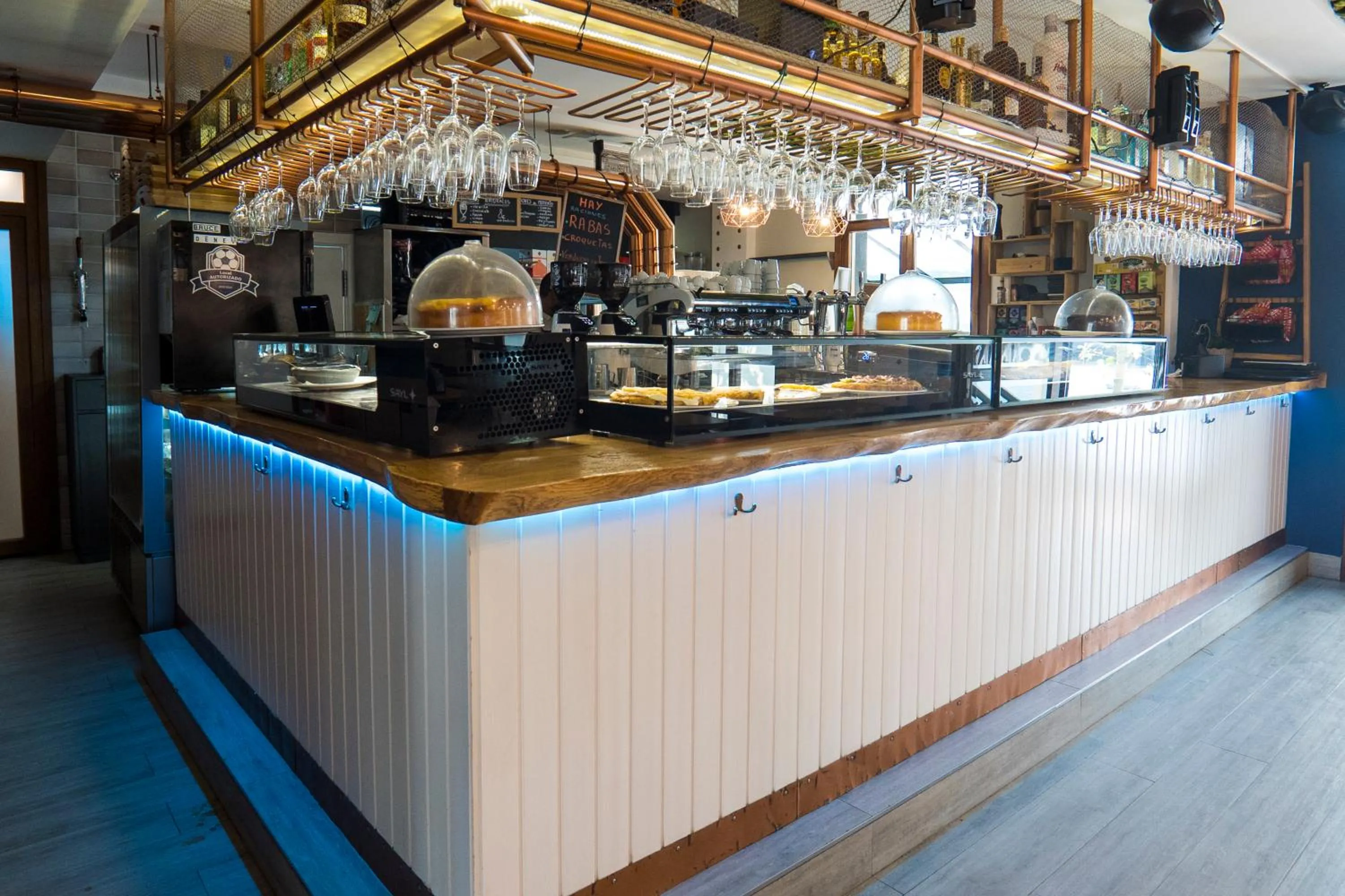 Restaurant/places to eat in Hotel Boutique Bahía de Plentzia