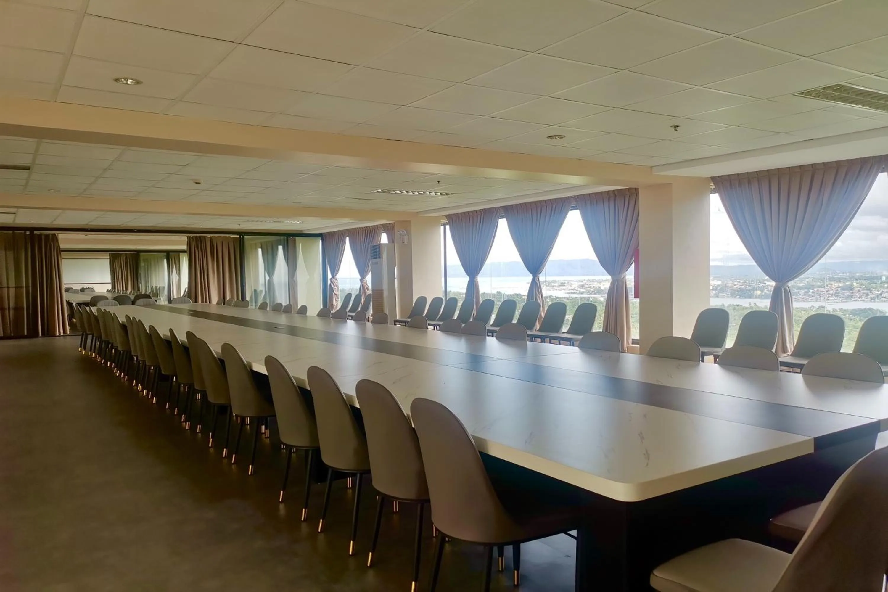 Meeting/conference room in Bohol Plaza Mountain Resort and Restaurant