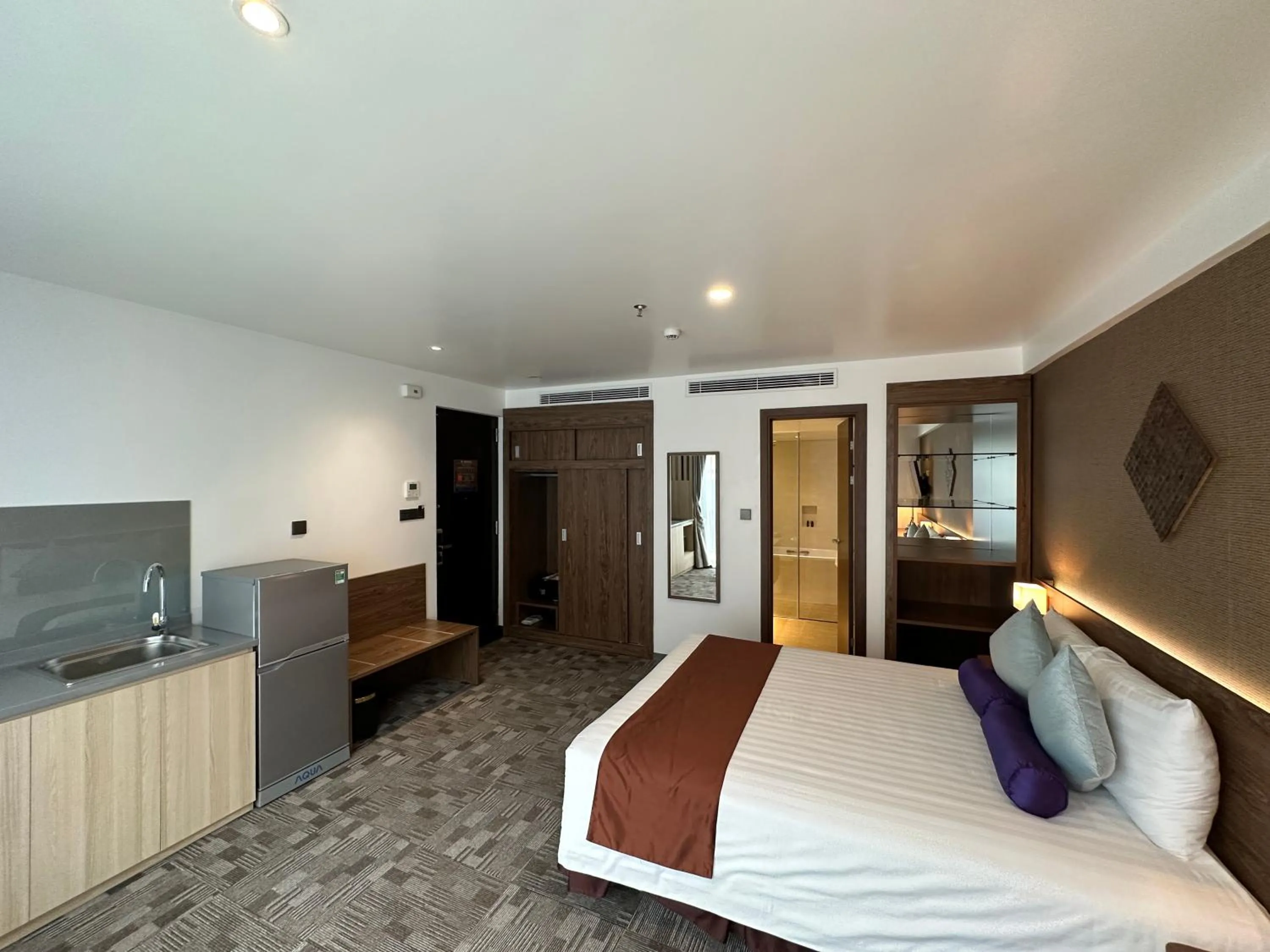 Photo of the whole room, Bed in Hotel Yah Hanoi & Spa