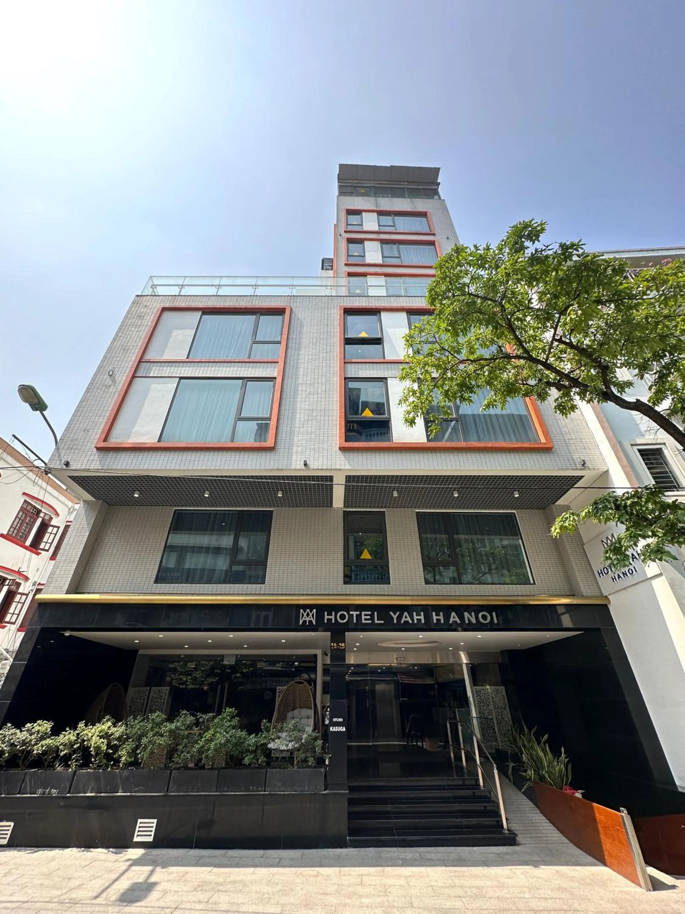 Property building in Hotel Yah Hanoi & Spa