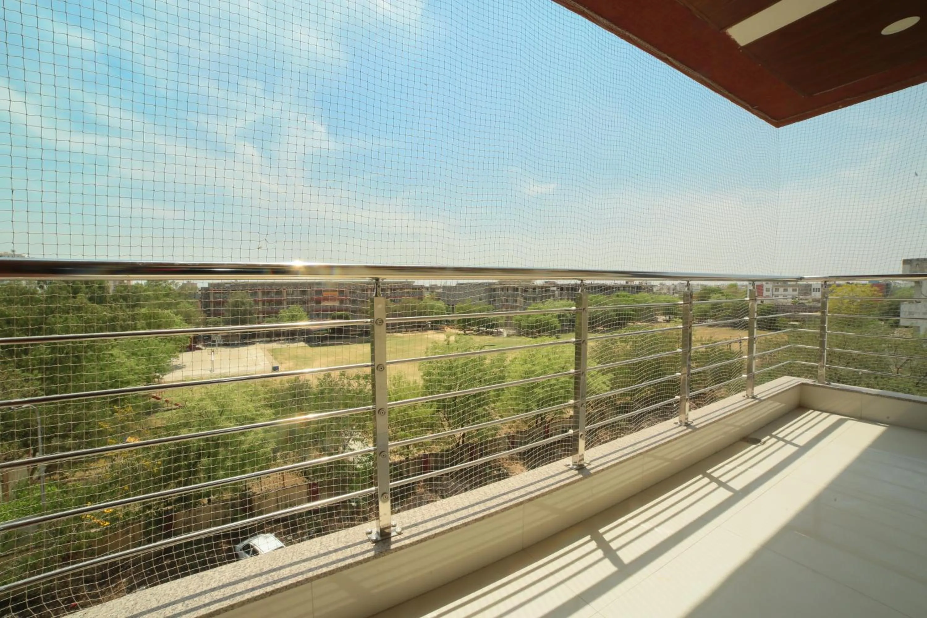 Day in Hotel Cheelgadi