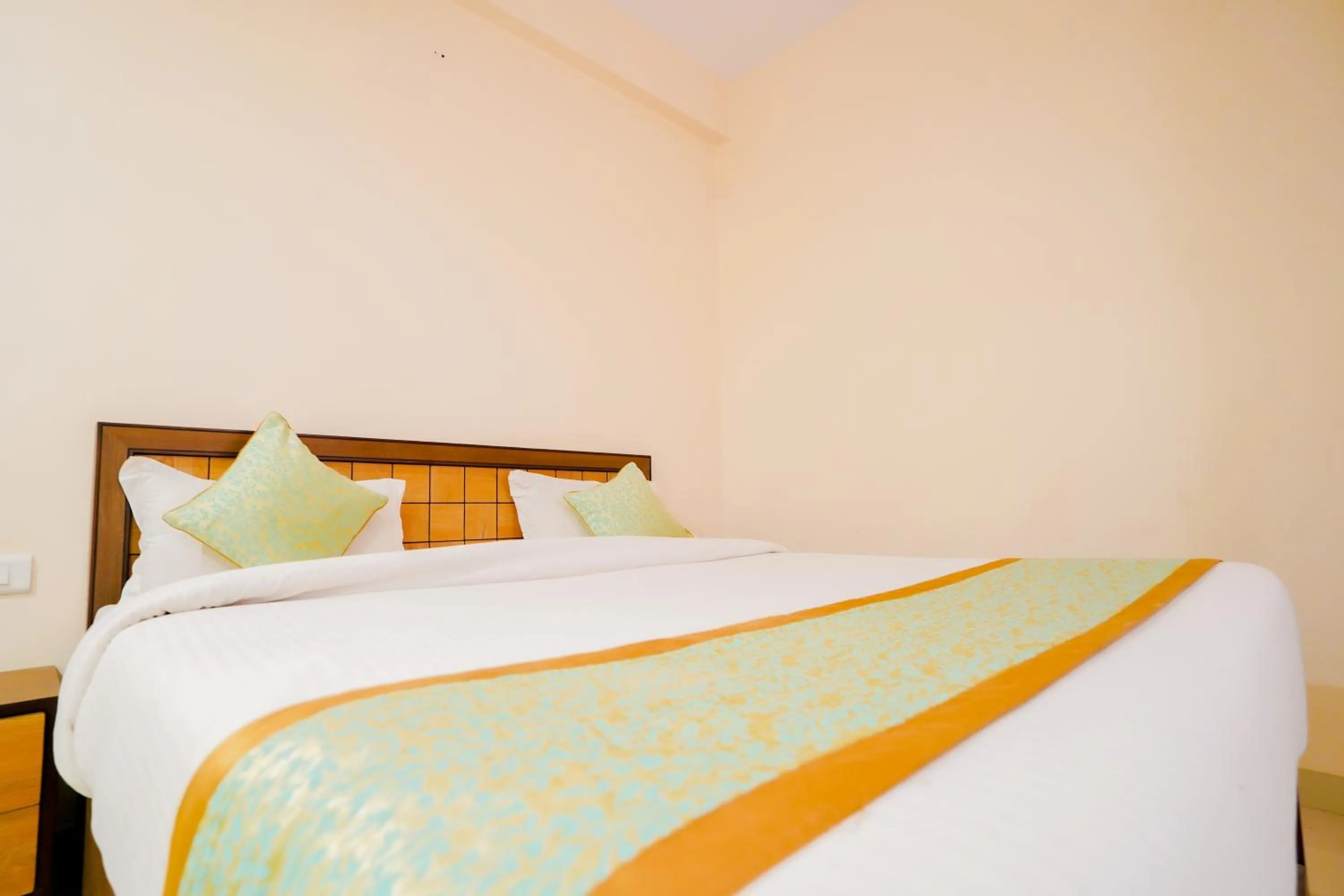 Bed in Hotel Cheelgadi