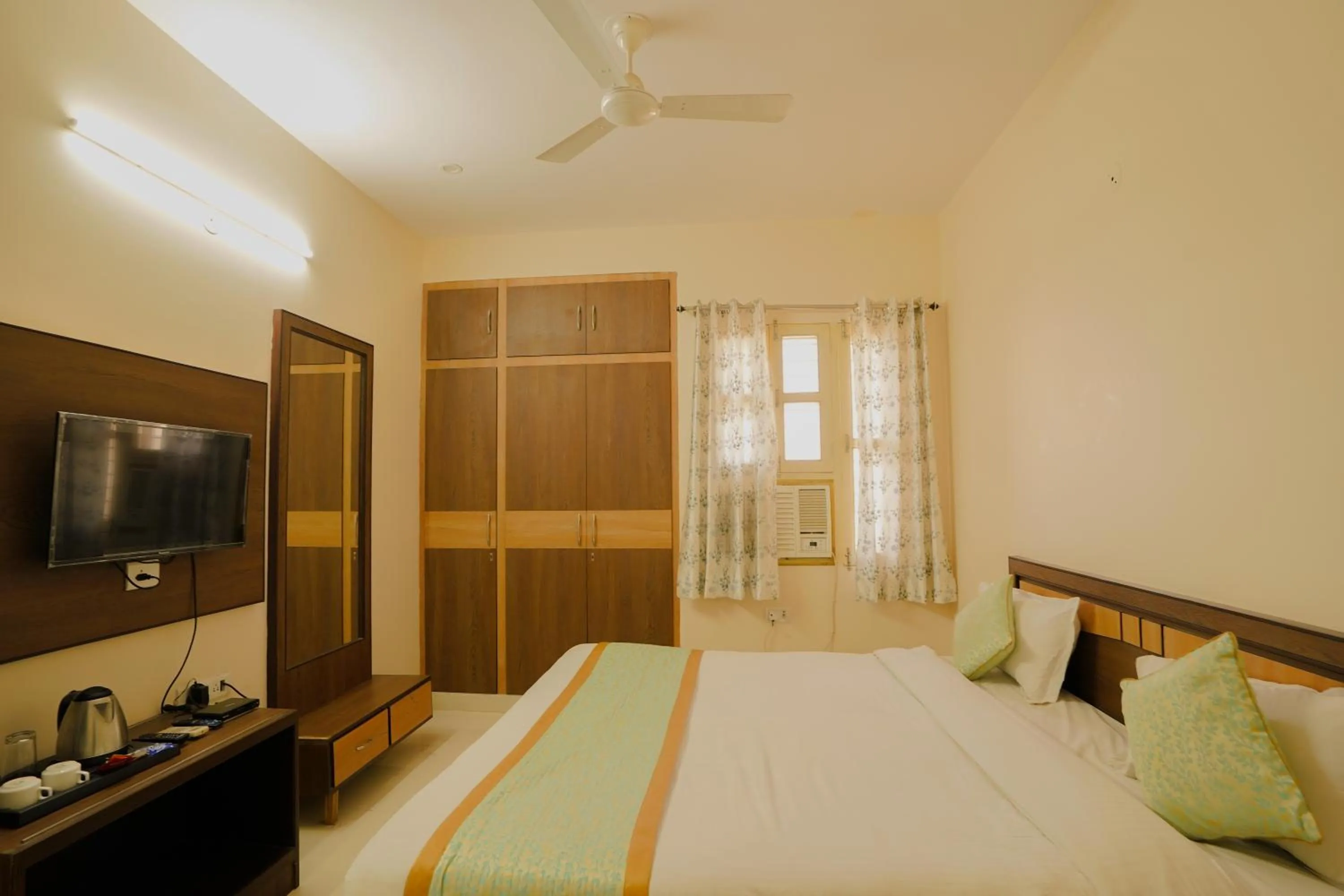 Bed in Hotel Cheelgadi