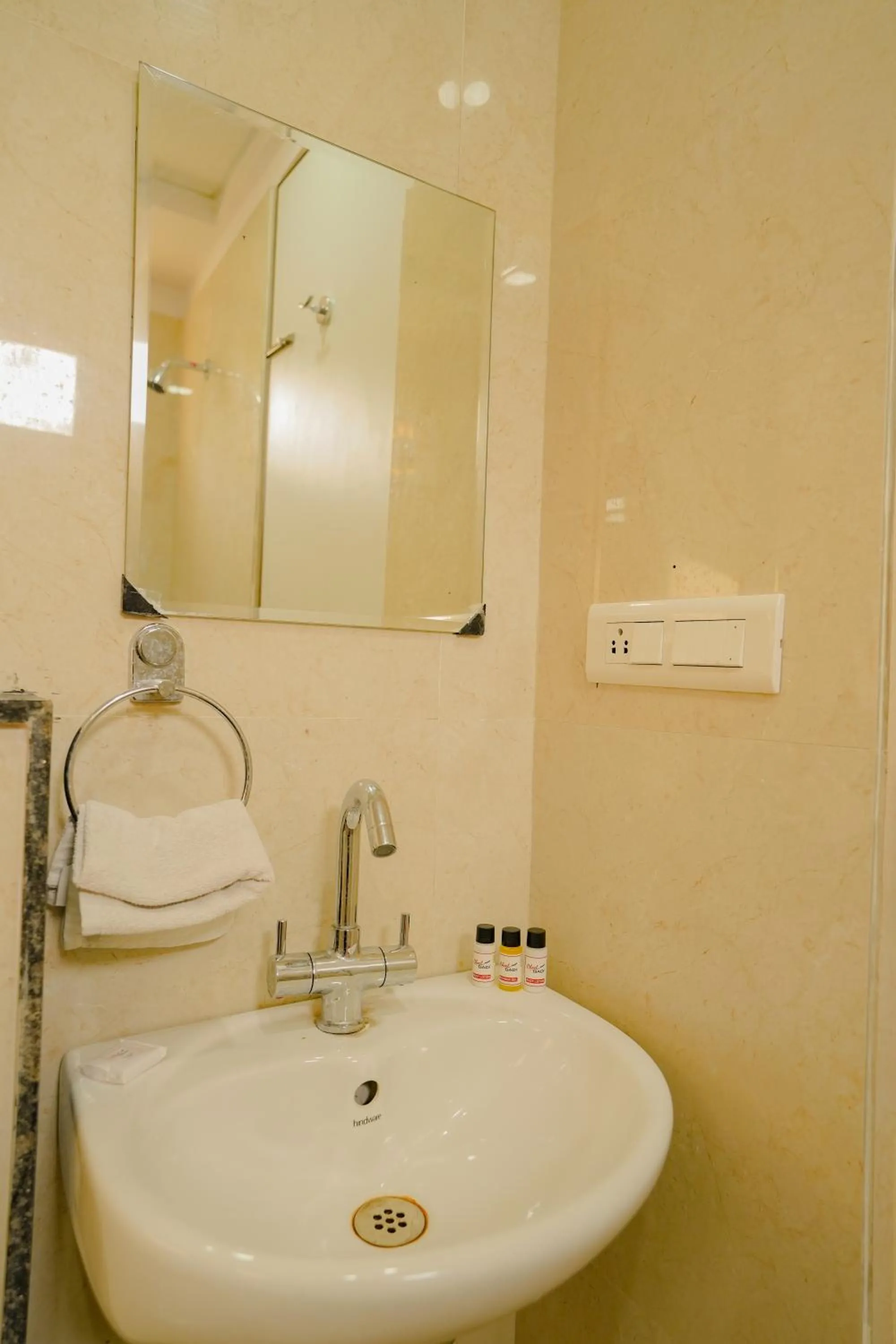 Toilet in Hotel Cheelgadi