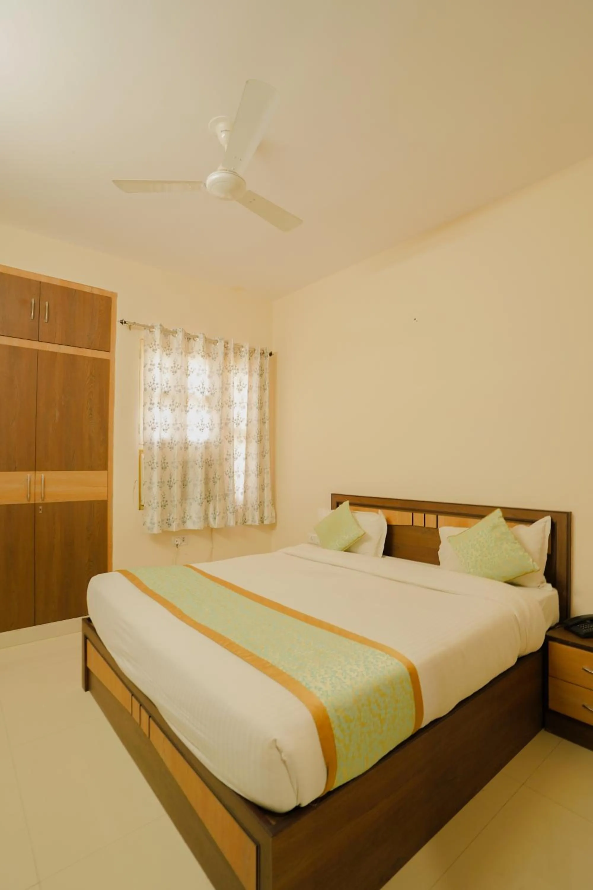 Bed in Hotel Cheelgadi