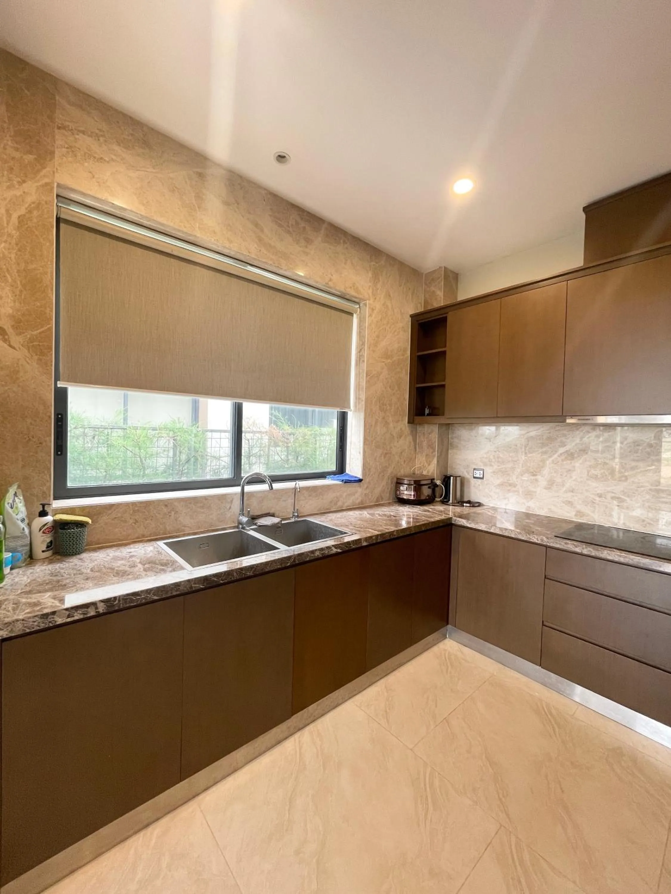 Communal kitchen in Residence Inn Villa Cam Ranh