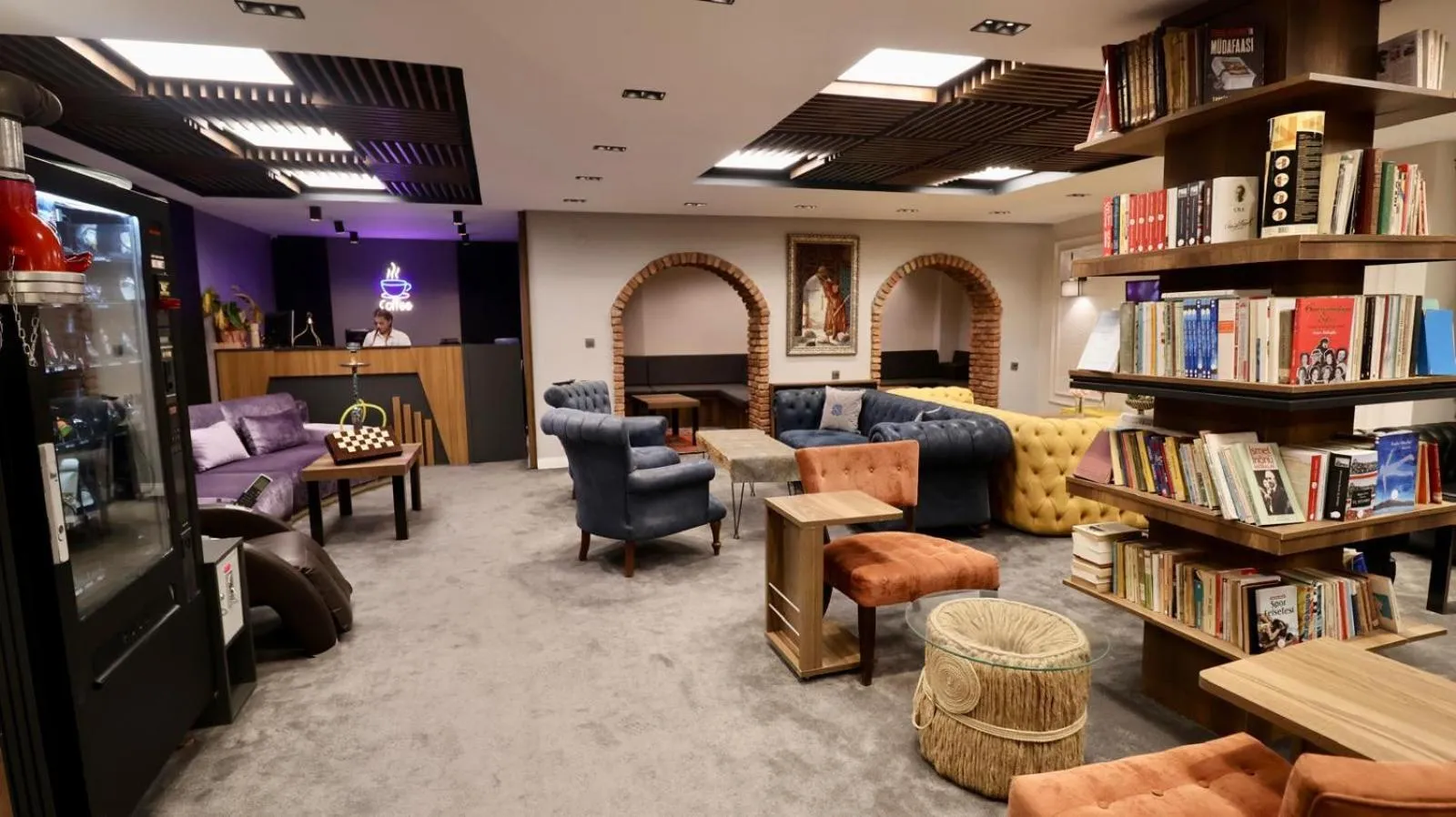 Library in işbilir hotel