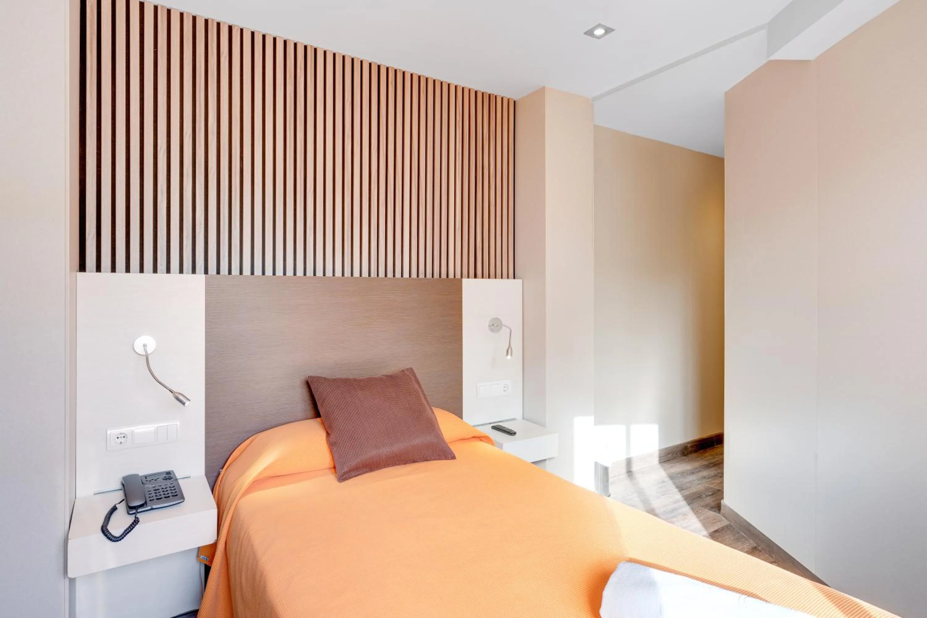 Bedroom, Bed in Abelux