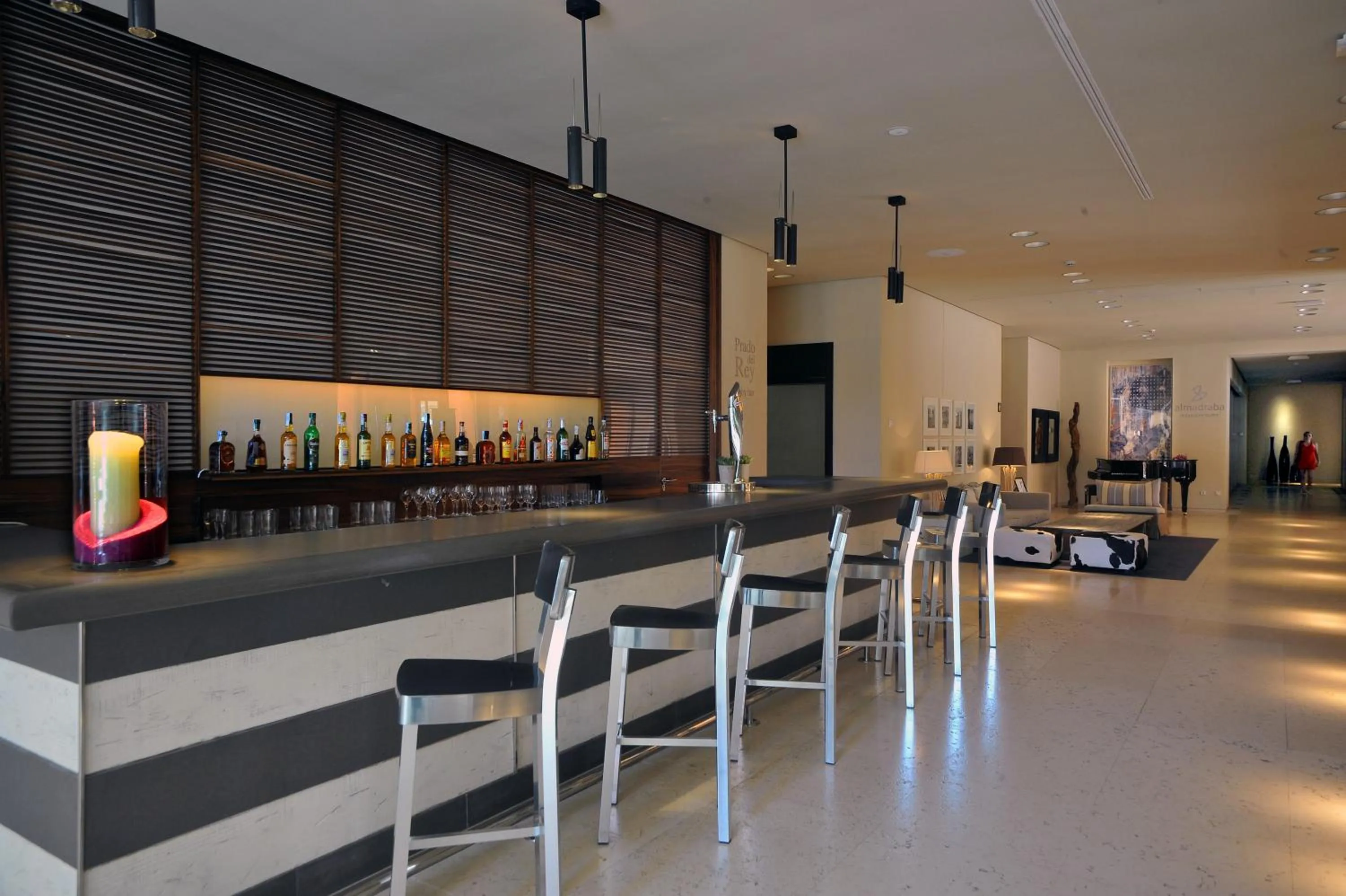 Lounge or bar in Royal Hideaway Sancti Petri